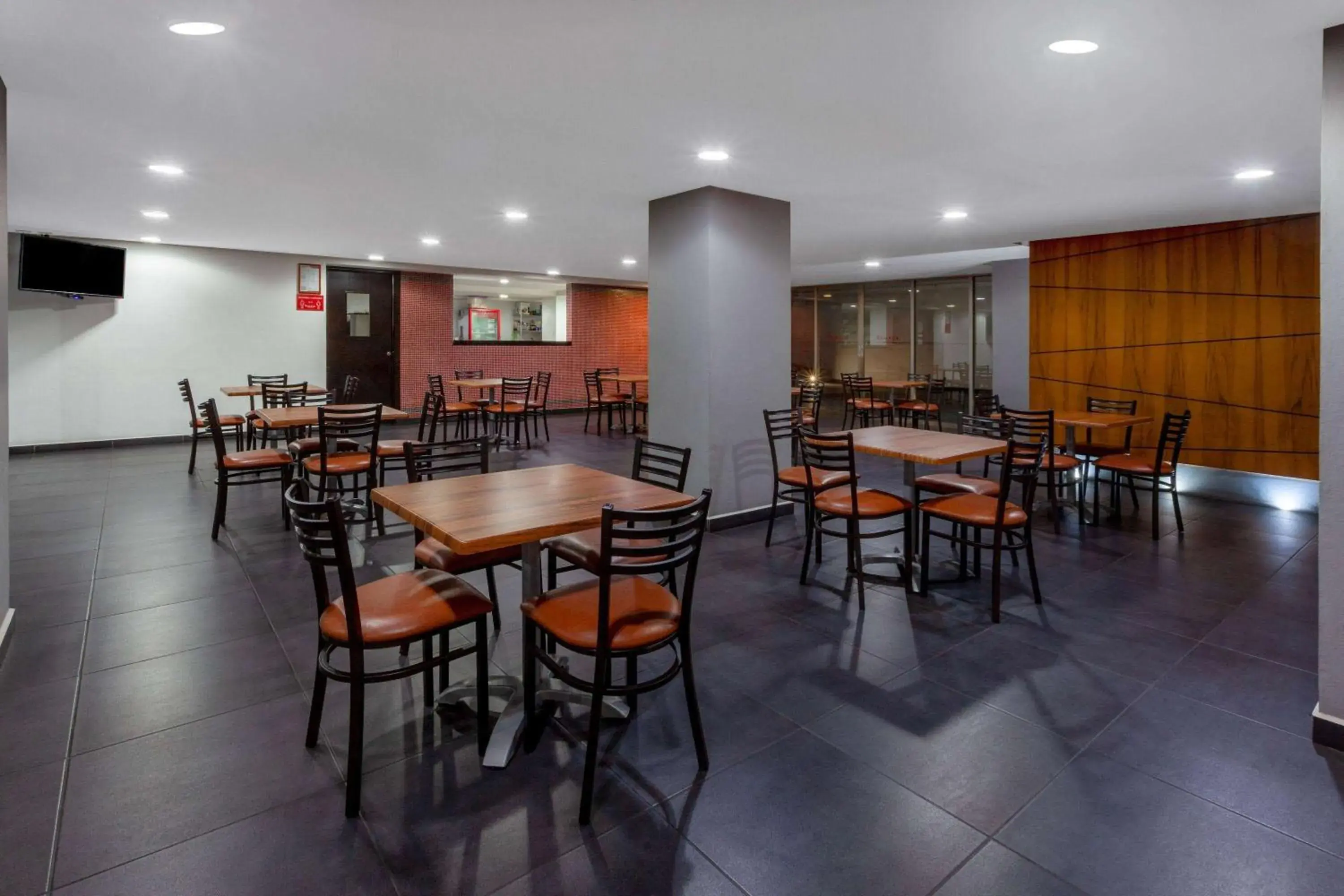 Restaurant/places to eat in Ramada by Wyndham Acapulco Hotel & Suites Restaurant/places to eat in Ramada by Wyndham Acapulco Hotel & Suites