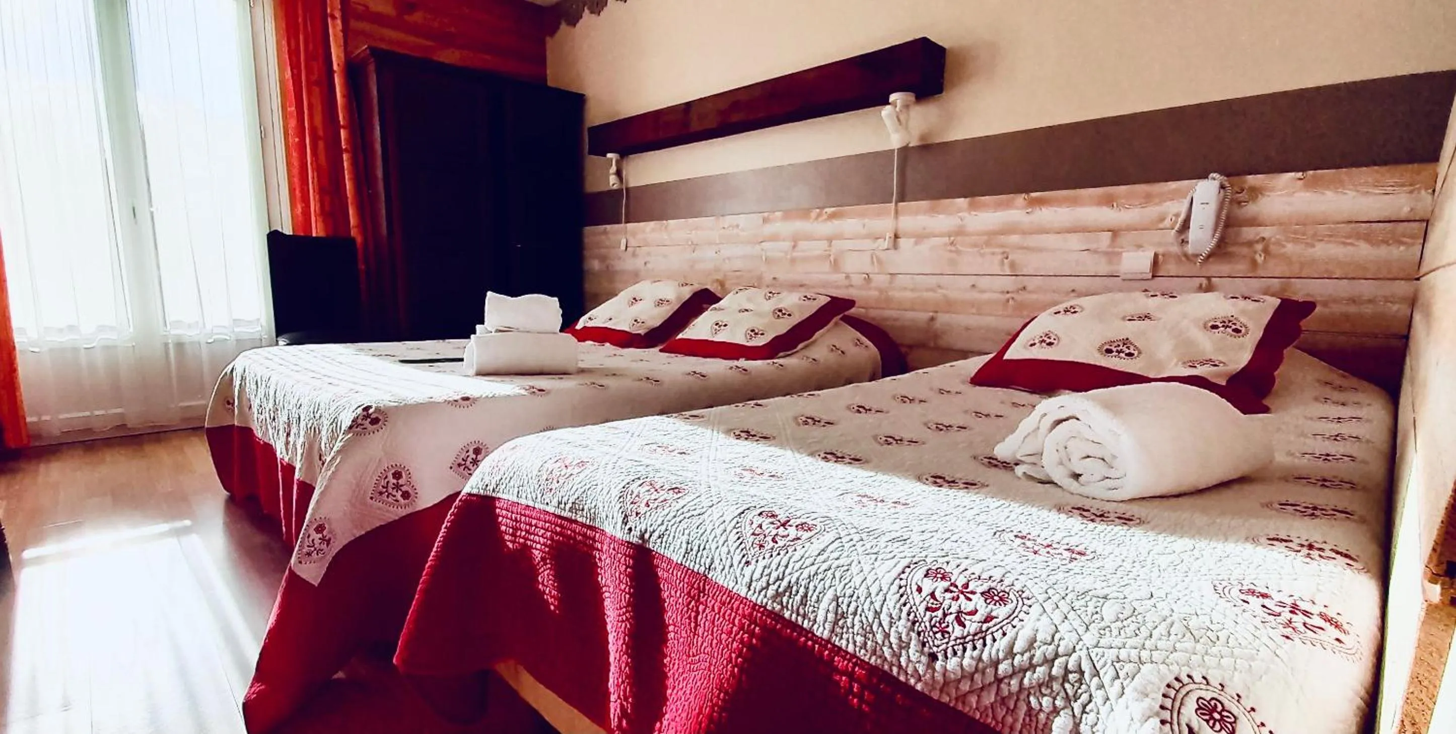 Bedroom in Hôtel Bel Angle