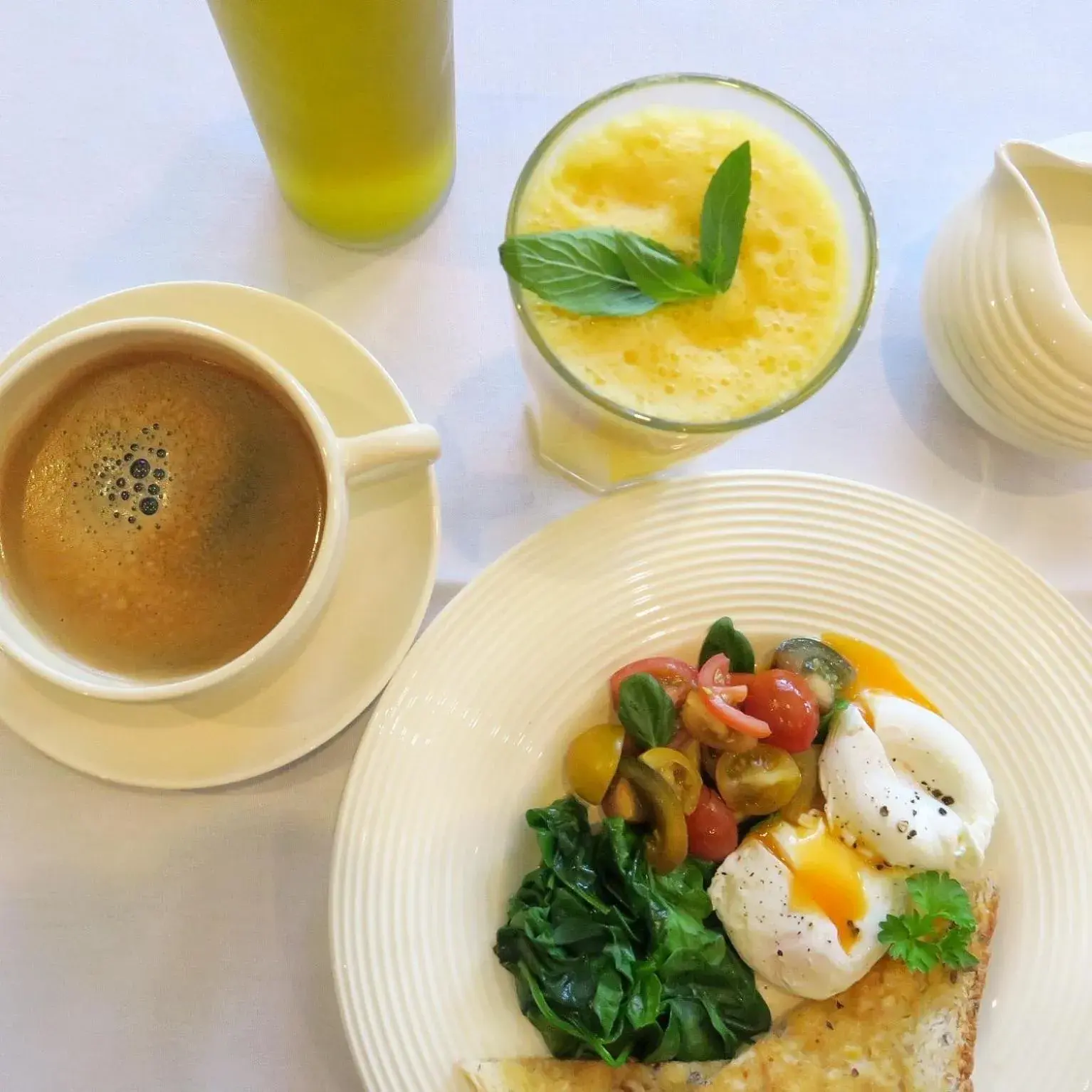 Breakfast in Pure Chalet Thredbo Breakfast in Pure Chalet Thredbo