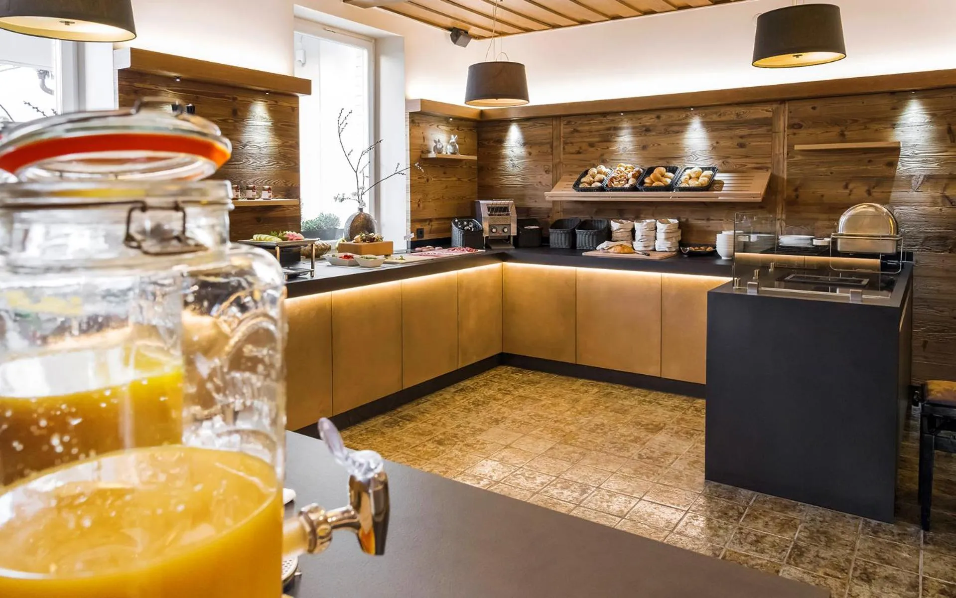 Food and drinks in Hotel Restaurant Spa Torkel