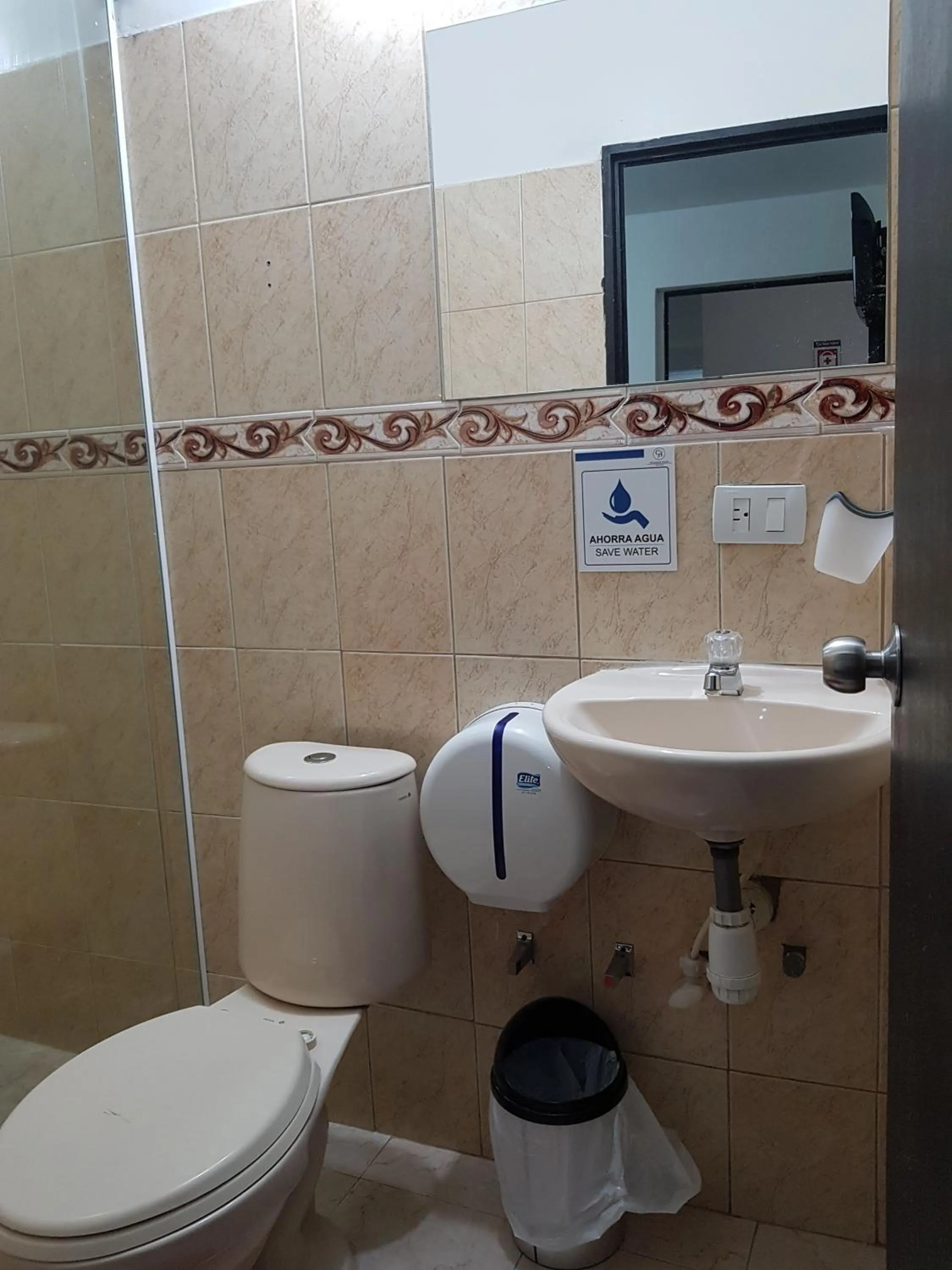 hotel medellin calasanz