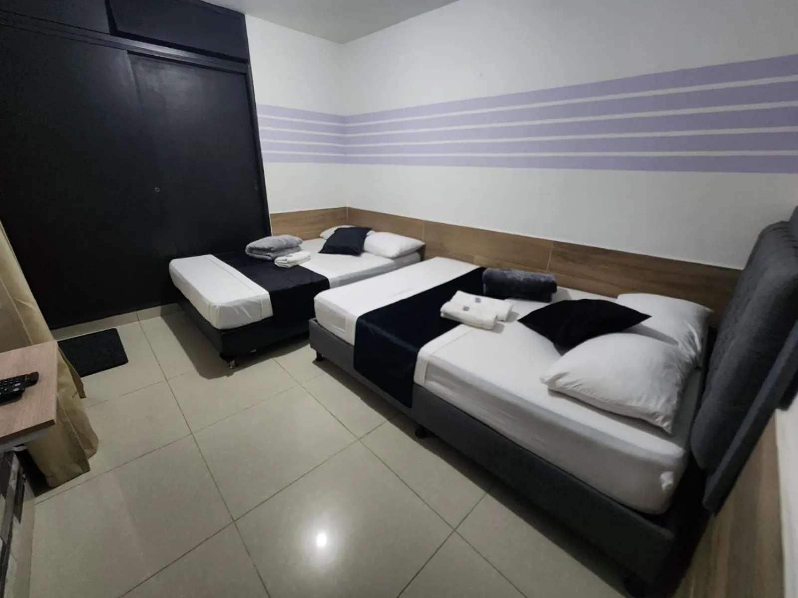 Bed in hotel medellin calasanz