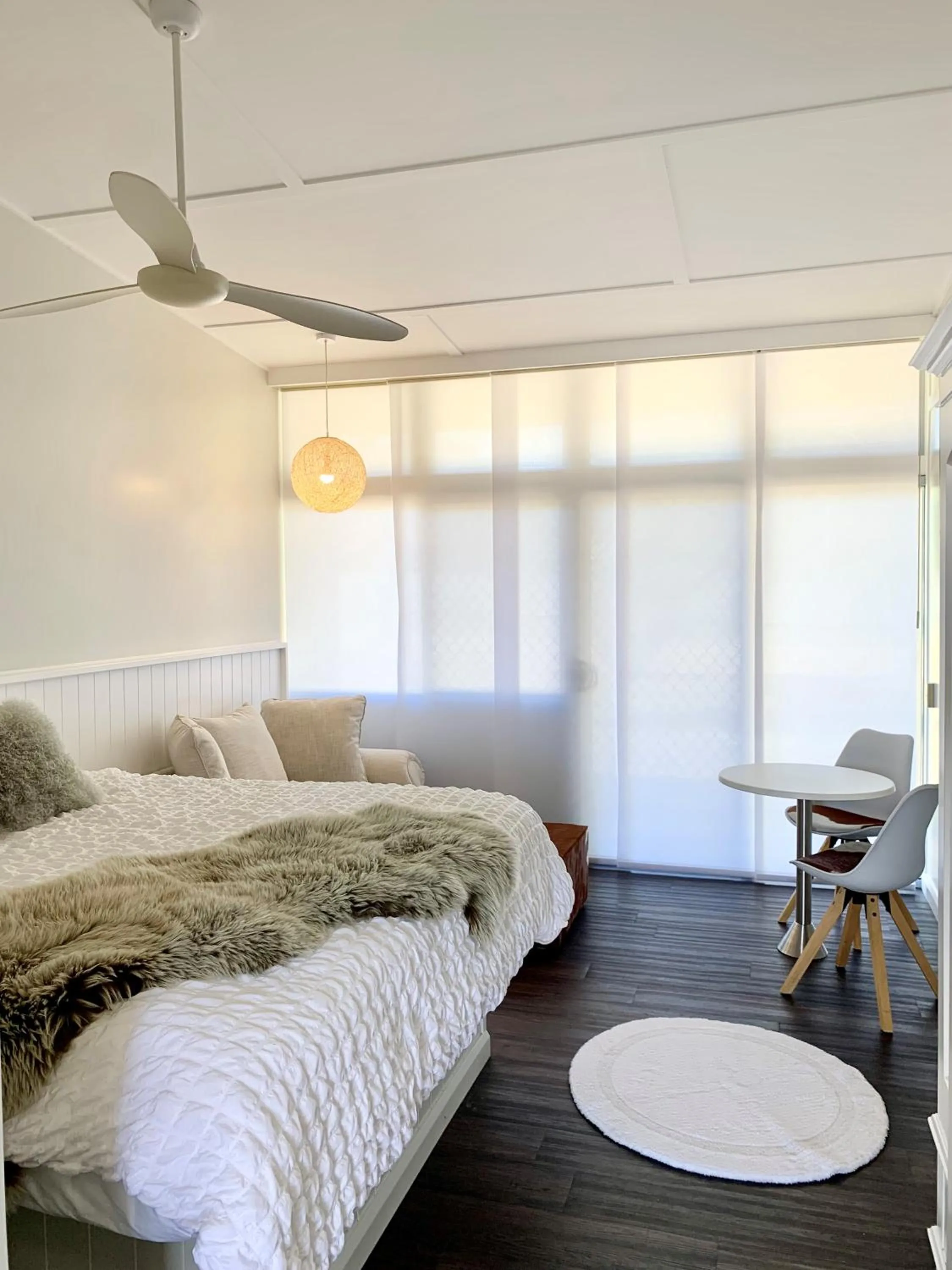 Bed in Banana Hotel Motel