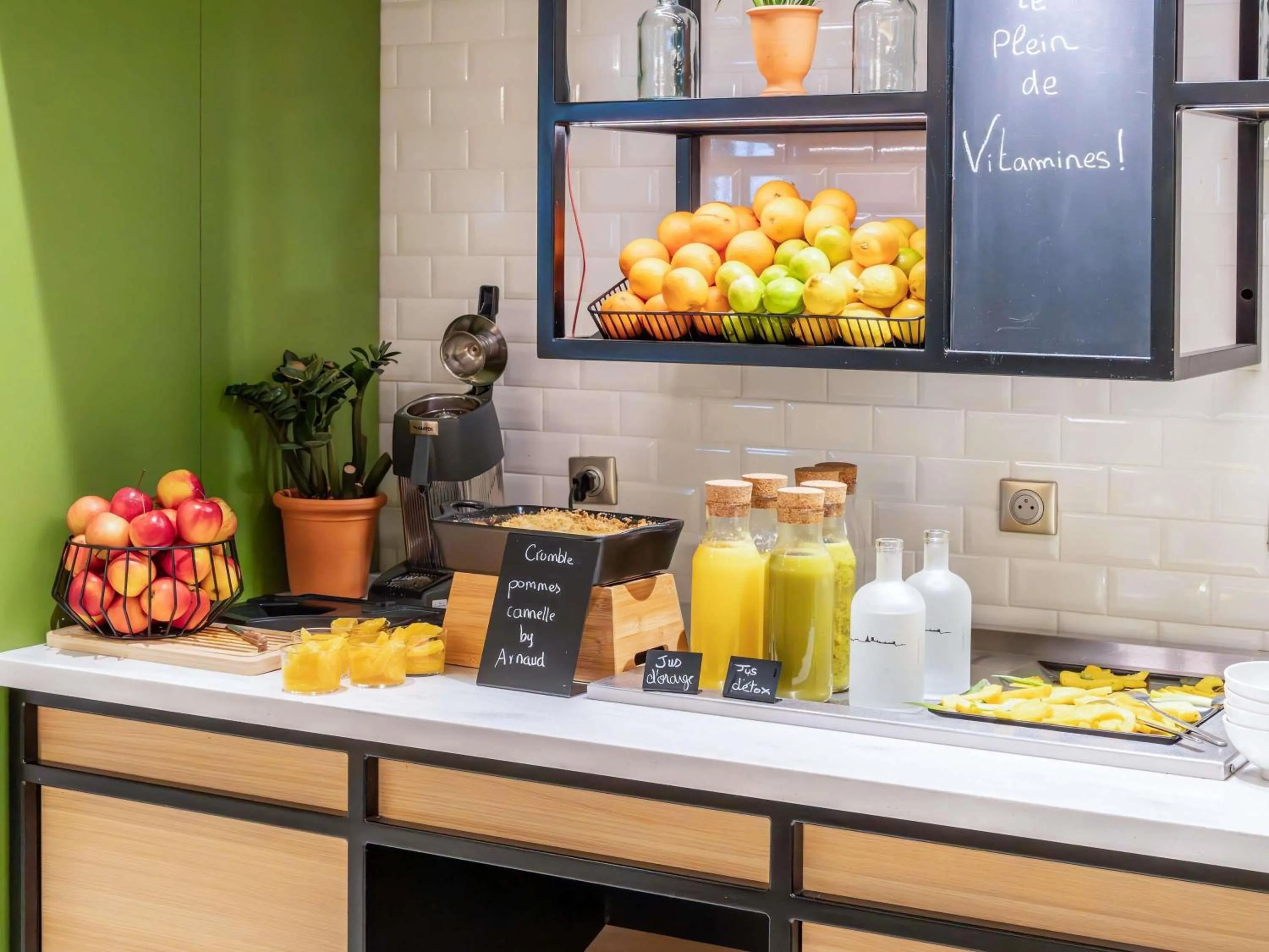 Breakfast in Mercure Avignon Gare TGV