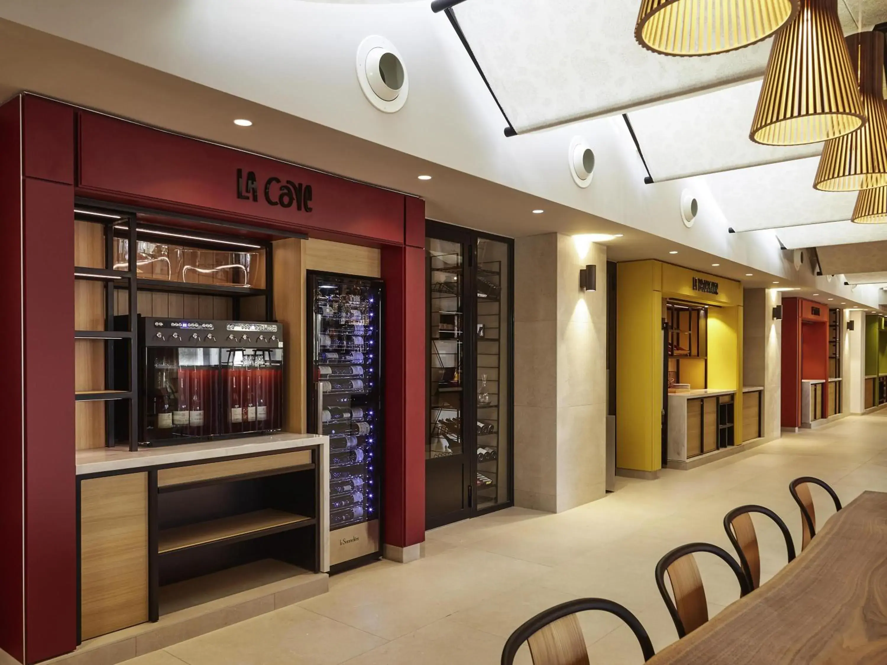 Property building in Mercure Avignon Gare TGV Property building in Mercure Avignon Gare TGV