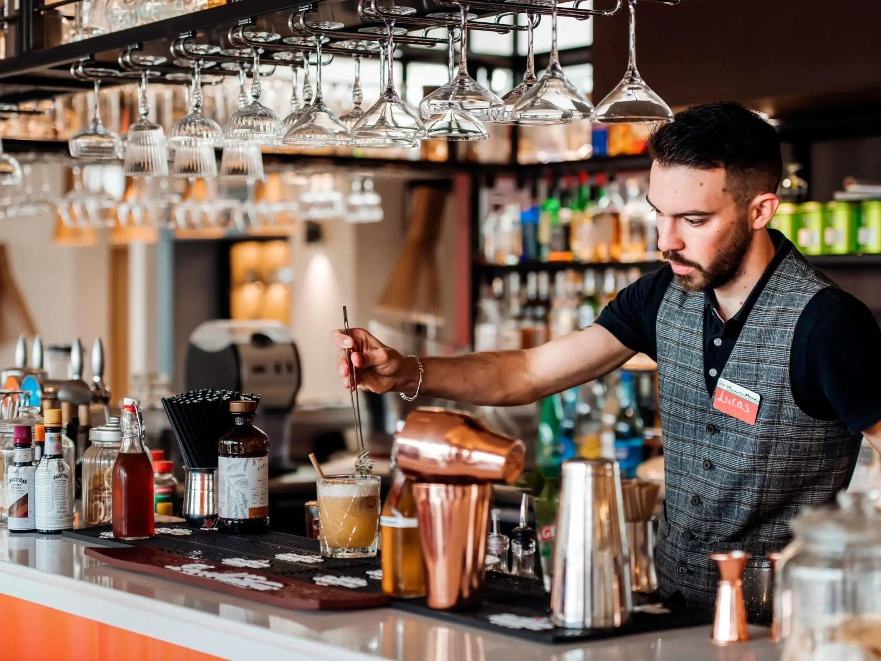 Lounge or bar in Mercure Avignon Gare TGV Lounge or bar in Mercure Avignon Gare TGV