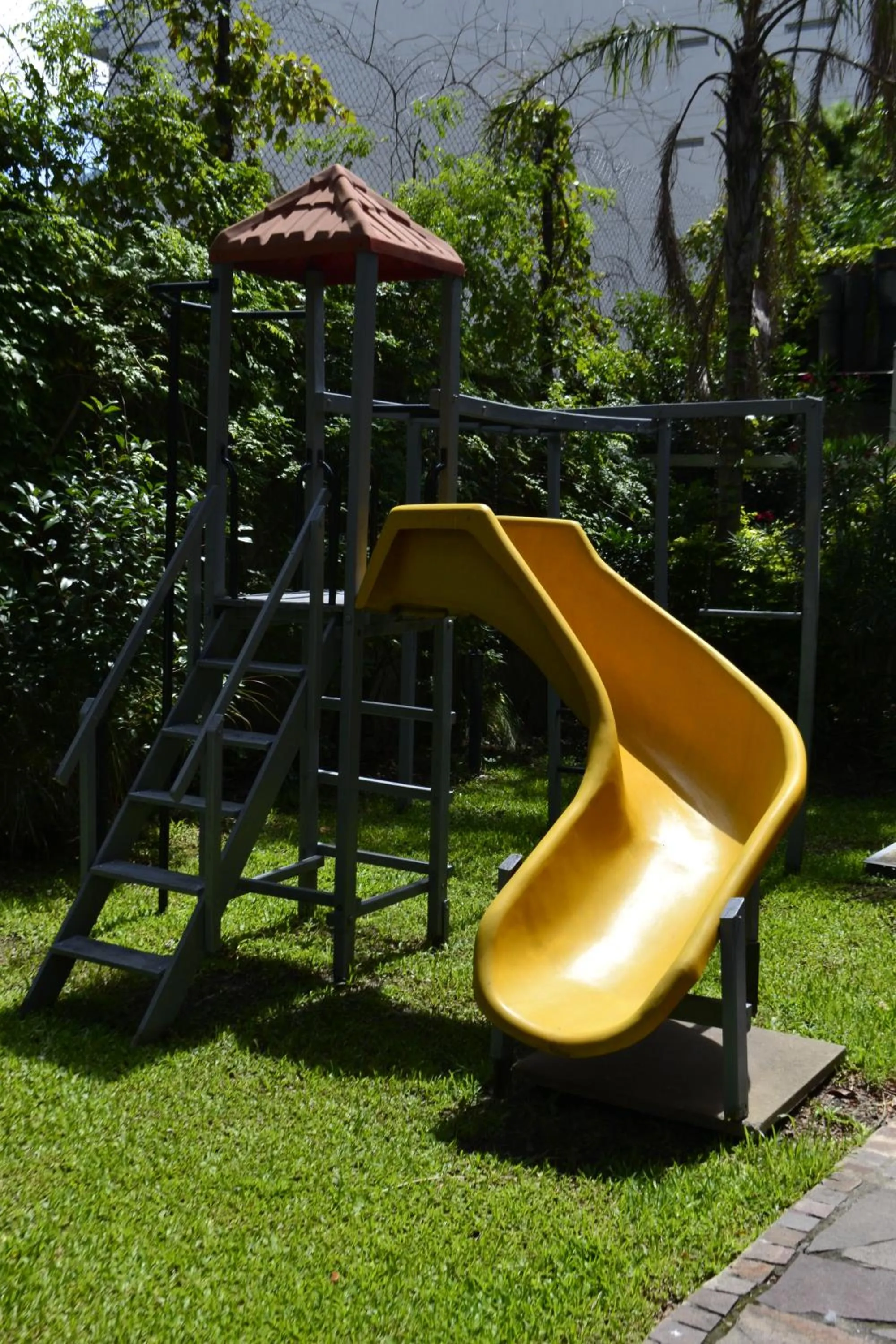 Children play ground in Pampa Plaza Hotel