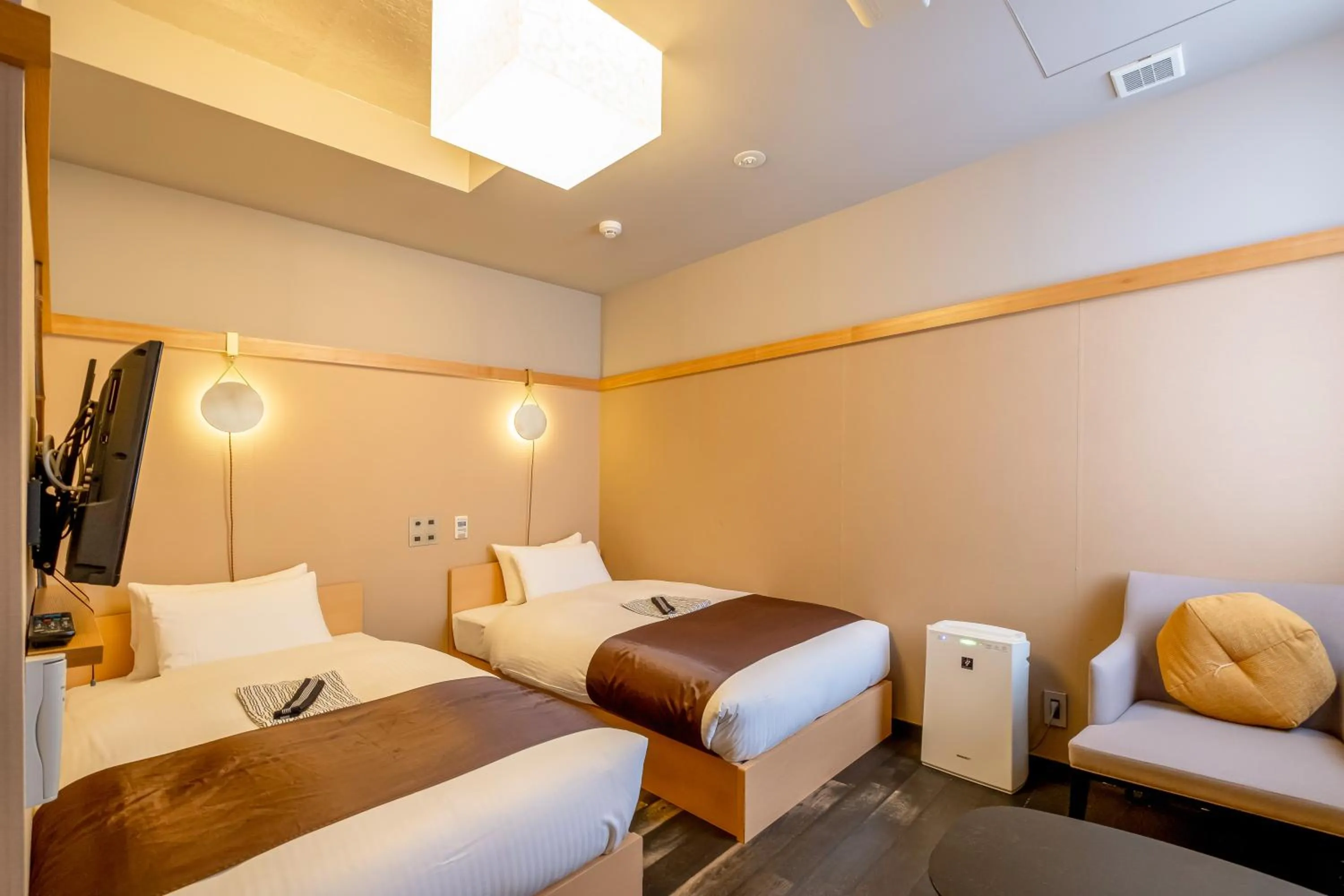 Bed in GOZAN HOTEL & SERVICED APARTMENT Higashiyama Sanjo