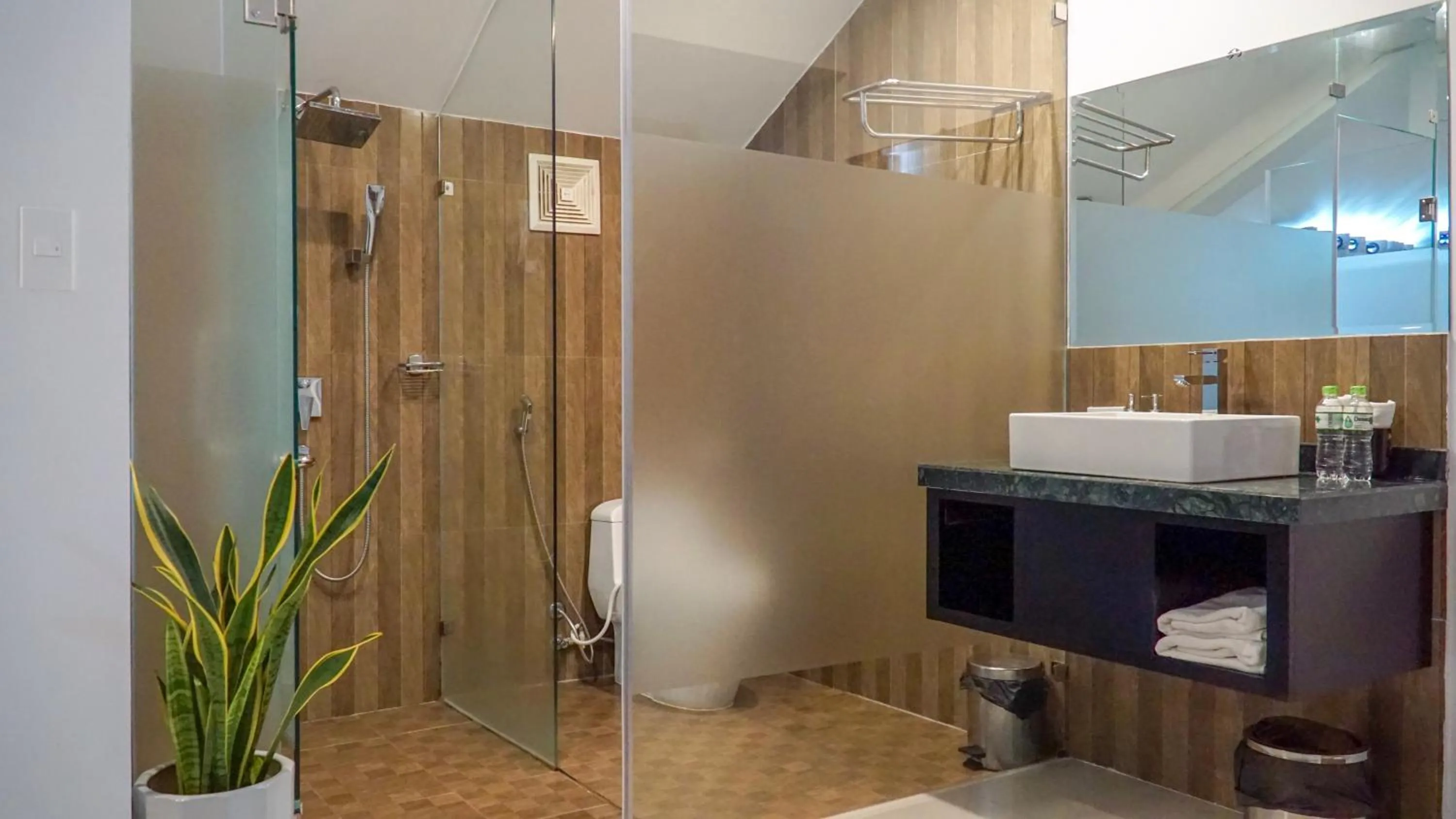 Shower in Riverside White House Boutique Hotel