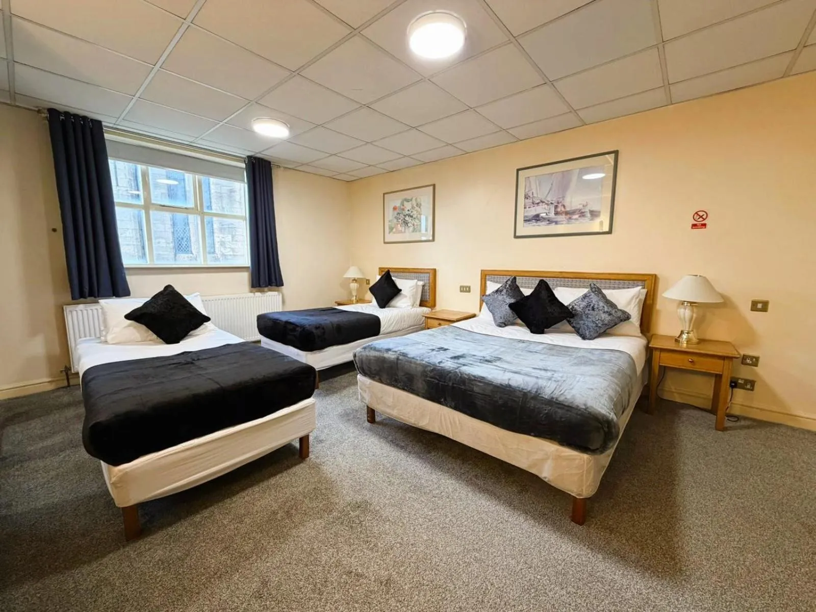 Bed in Throstles Nest Hotel