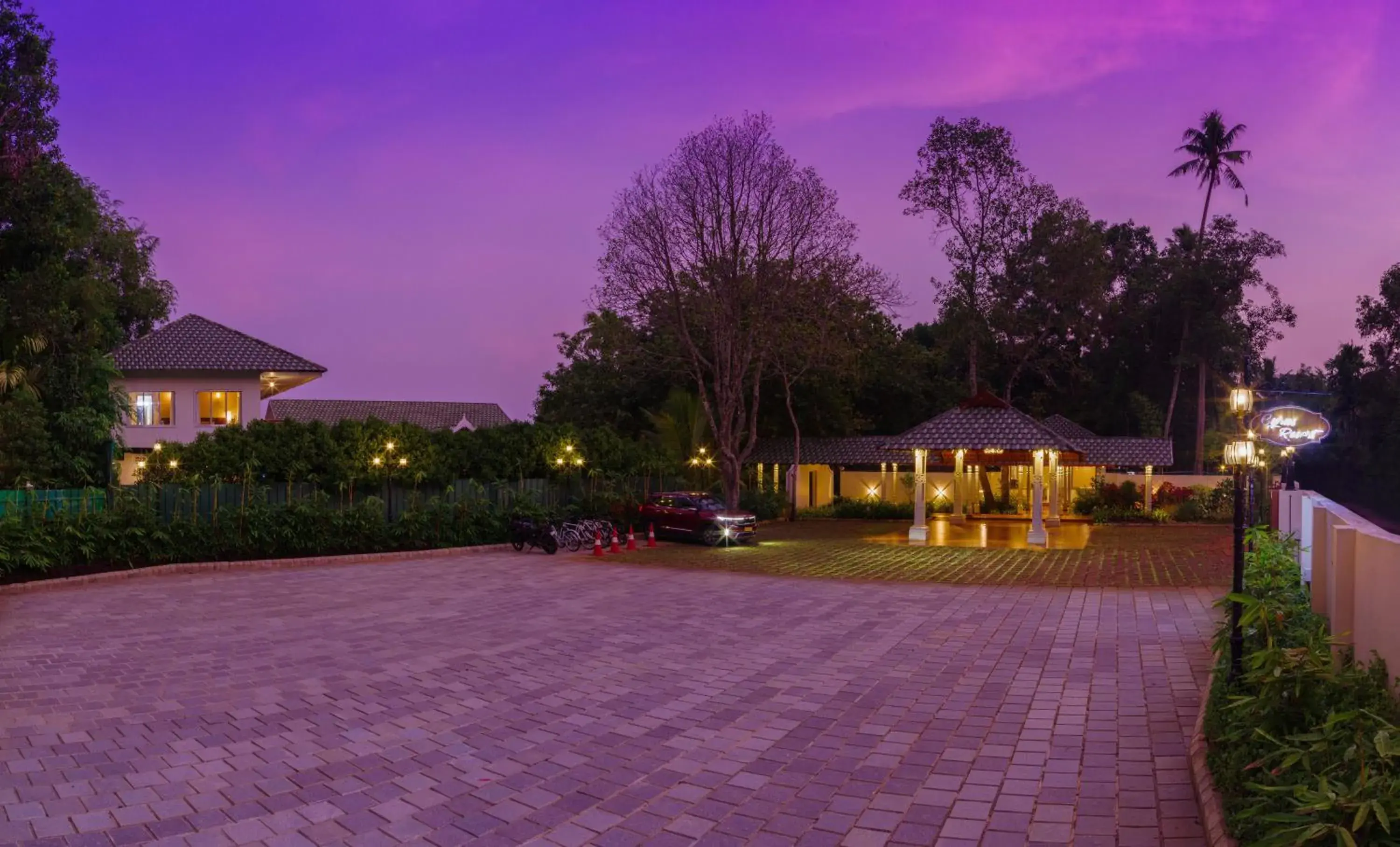 Facade/entrance in Cyrus Resort Facade/entrance in Cyrus Resort