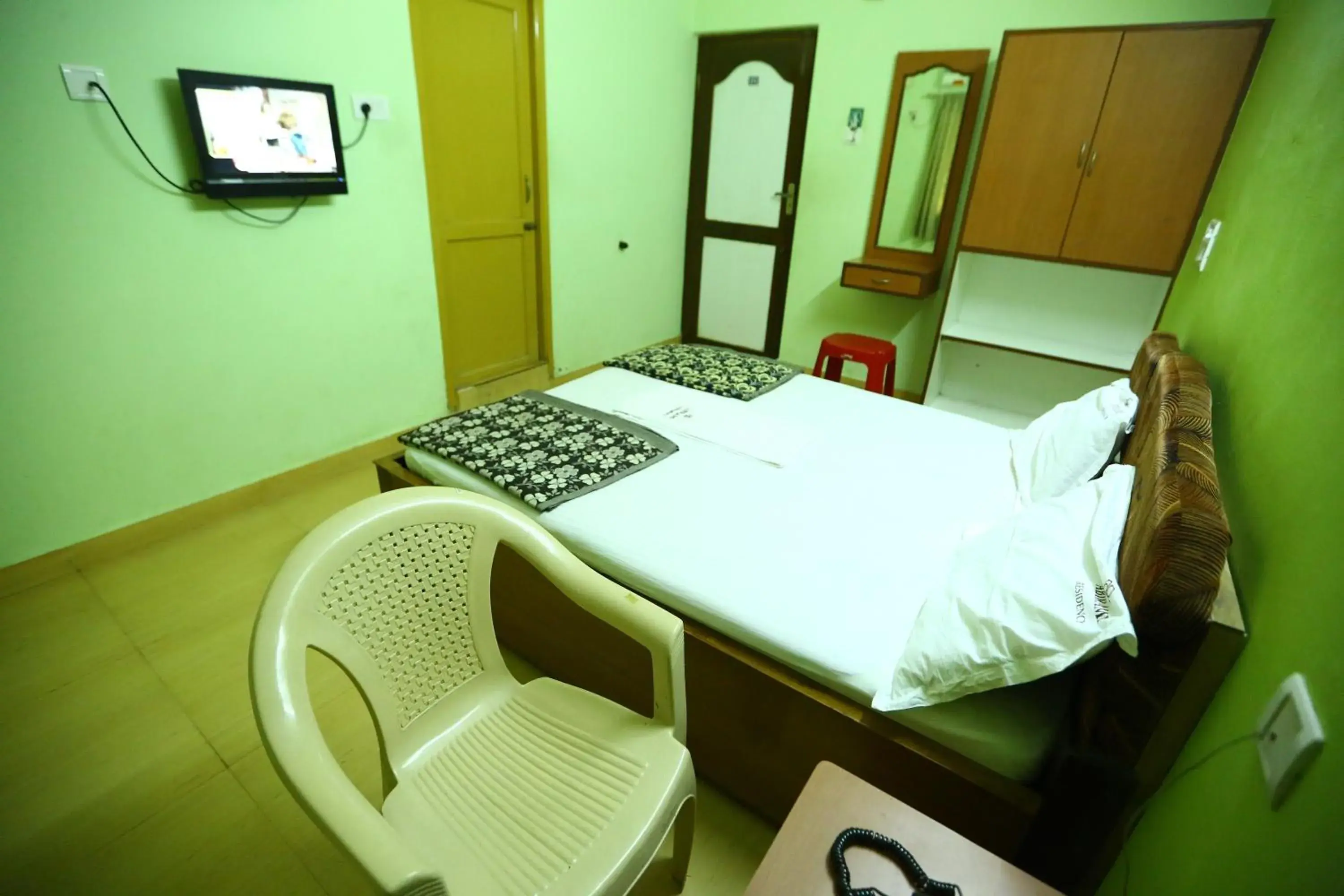 Bedroom, Bed in Abirami Residency Bedroom, Bed in Abirami Residency