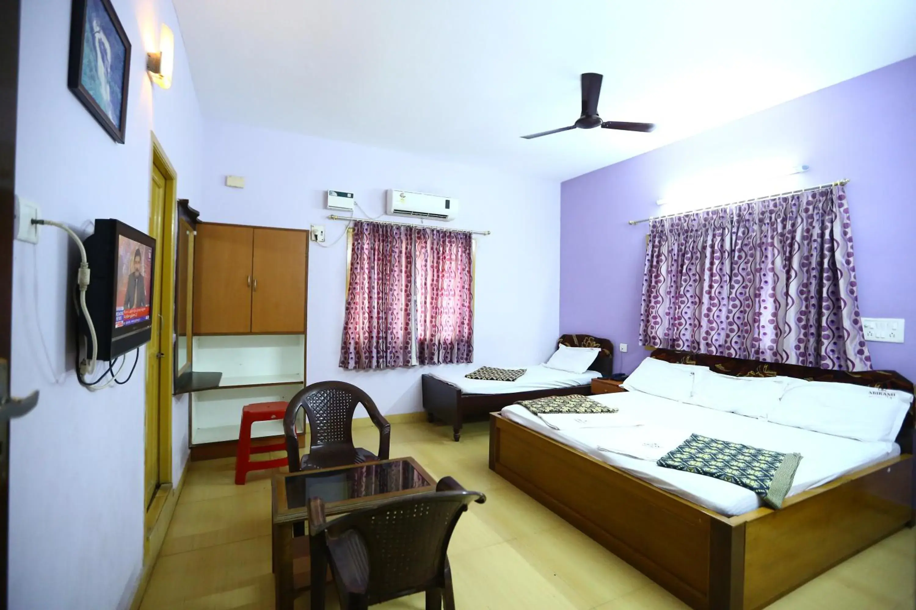 Bedroom, Bed in Abirami Residency Bedroom, Bed in Abirami Residency