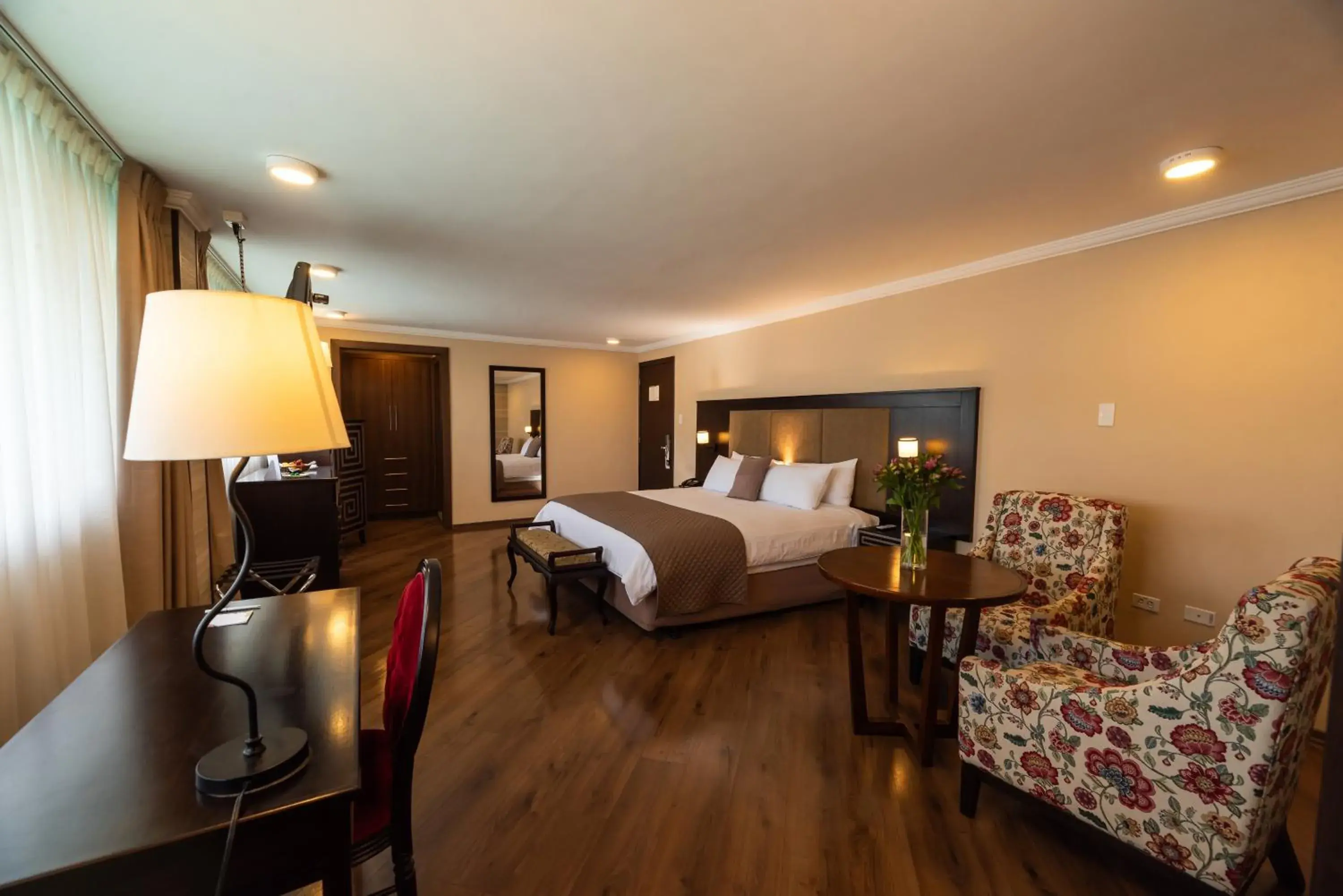 King Suite in Quindeloma Art Hotel & Gallery King Suite in Quindeloma Art Hotel & Gallery