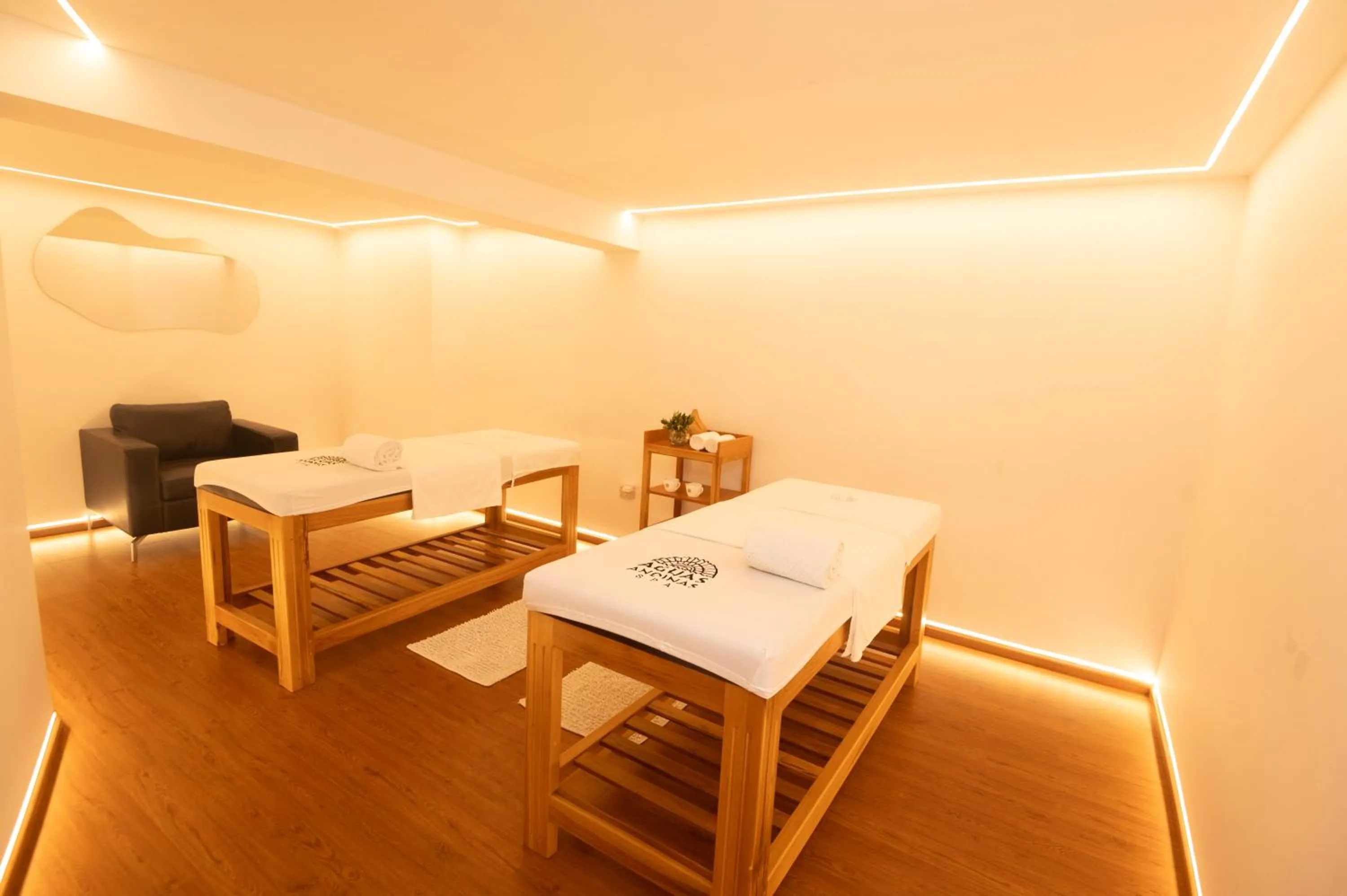 Massage in Quindeloma Art Hotel & Gallery