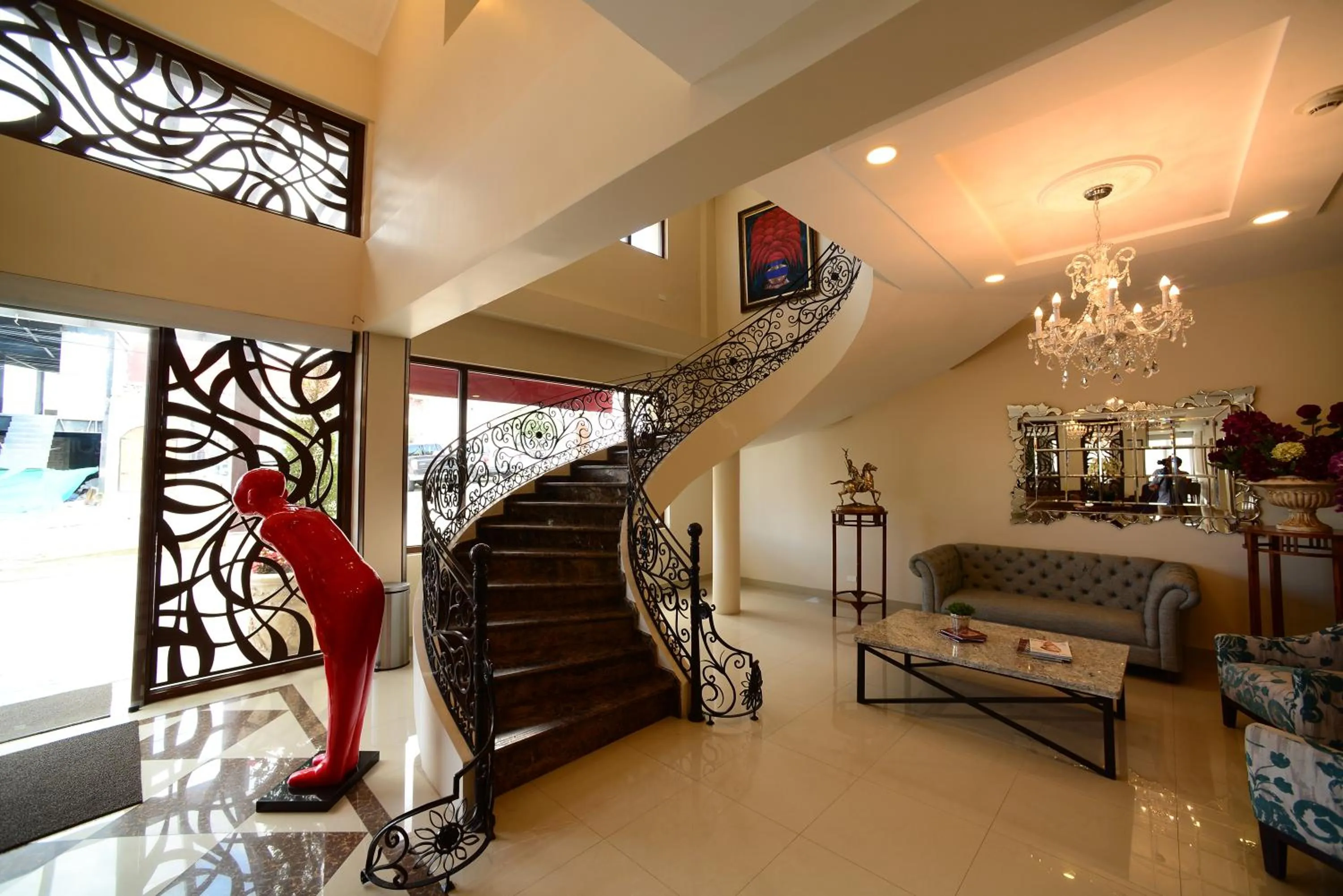 Living room in Quindeloma Art Hotel & Gallery