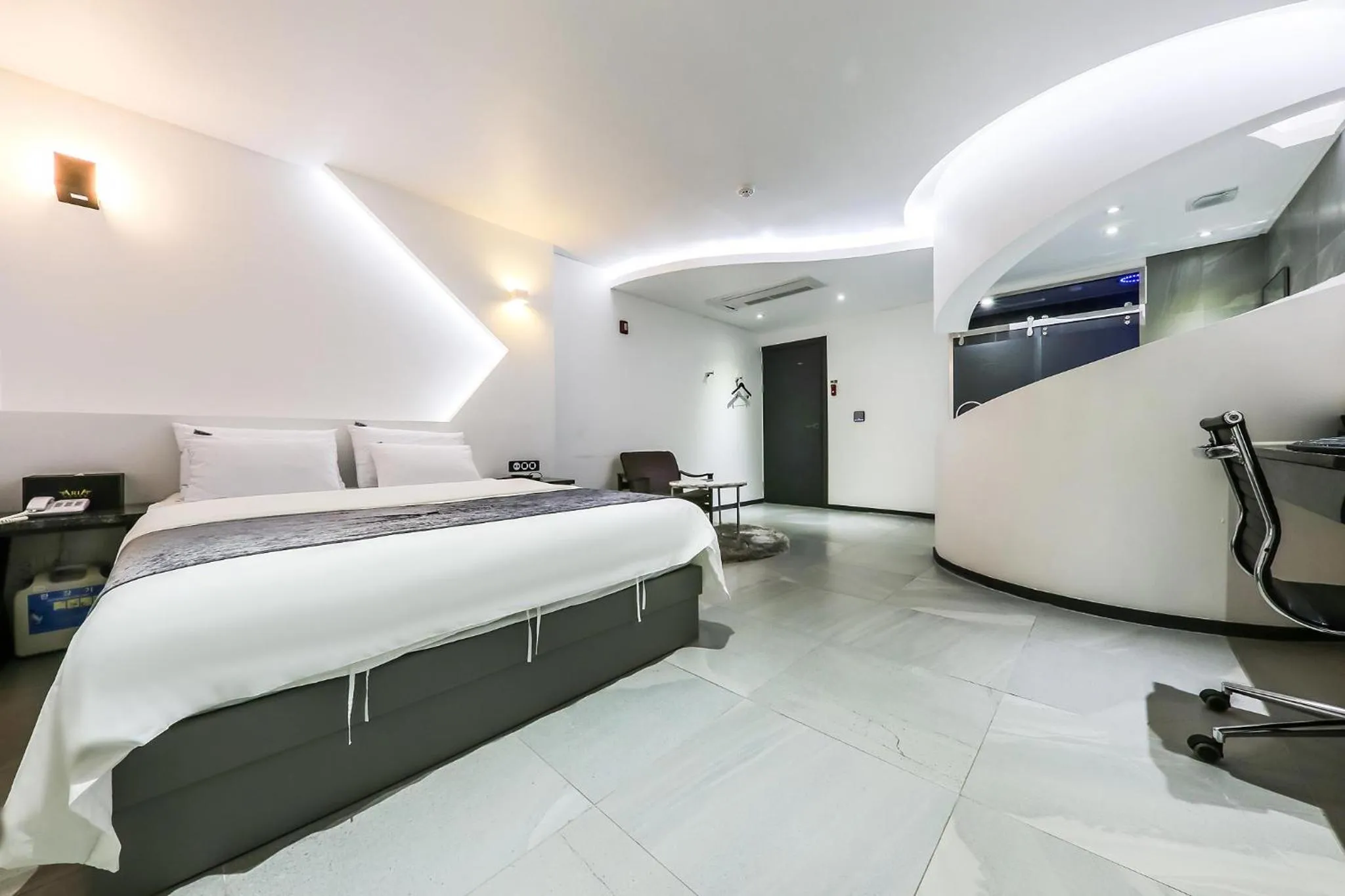 Bed in Seosan Aria Hotel