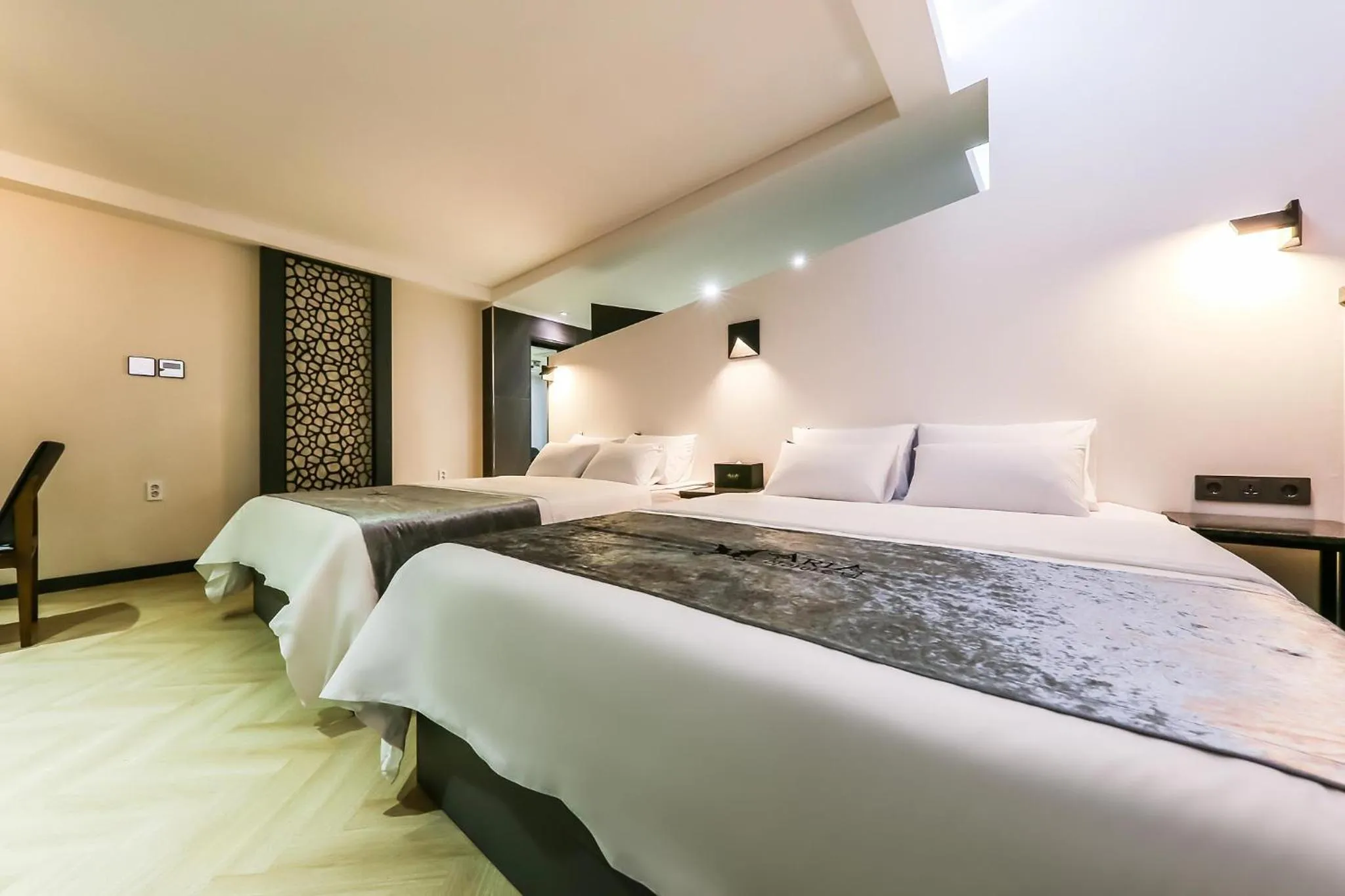 Bed in Seosan Aria Hotel