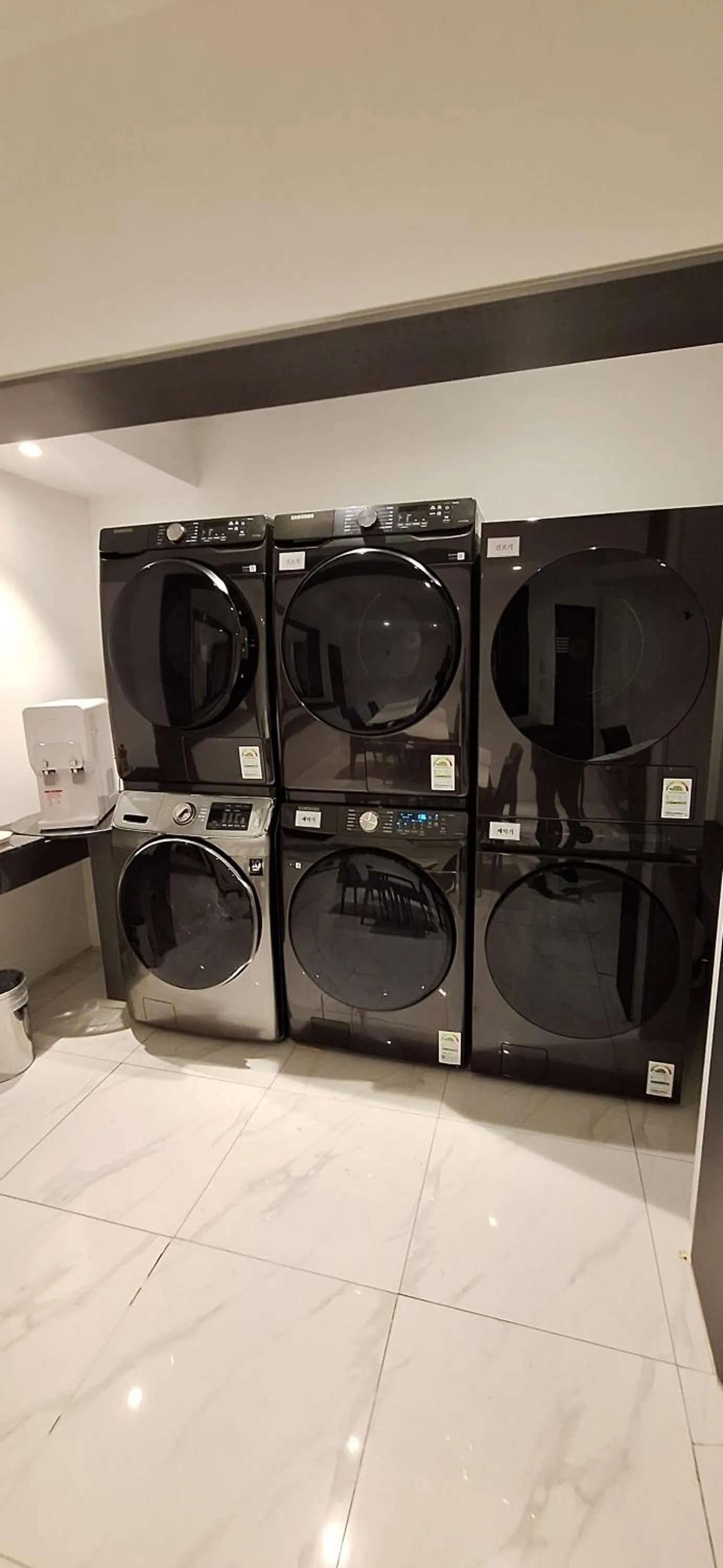 washing machine in Seosan Aria Hotel