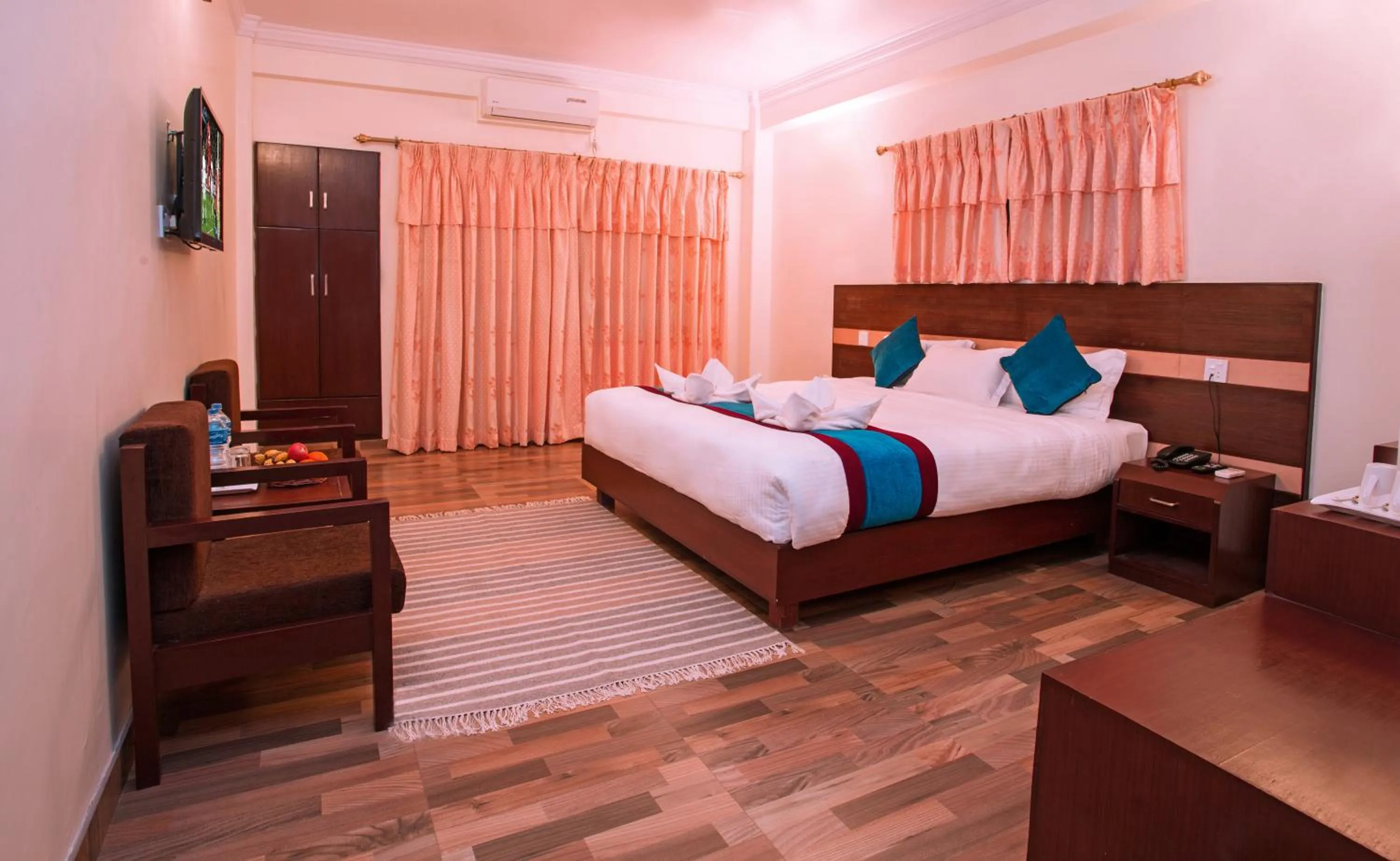 Photo of the whole room, Bed in Hotel Spring