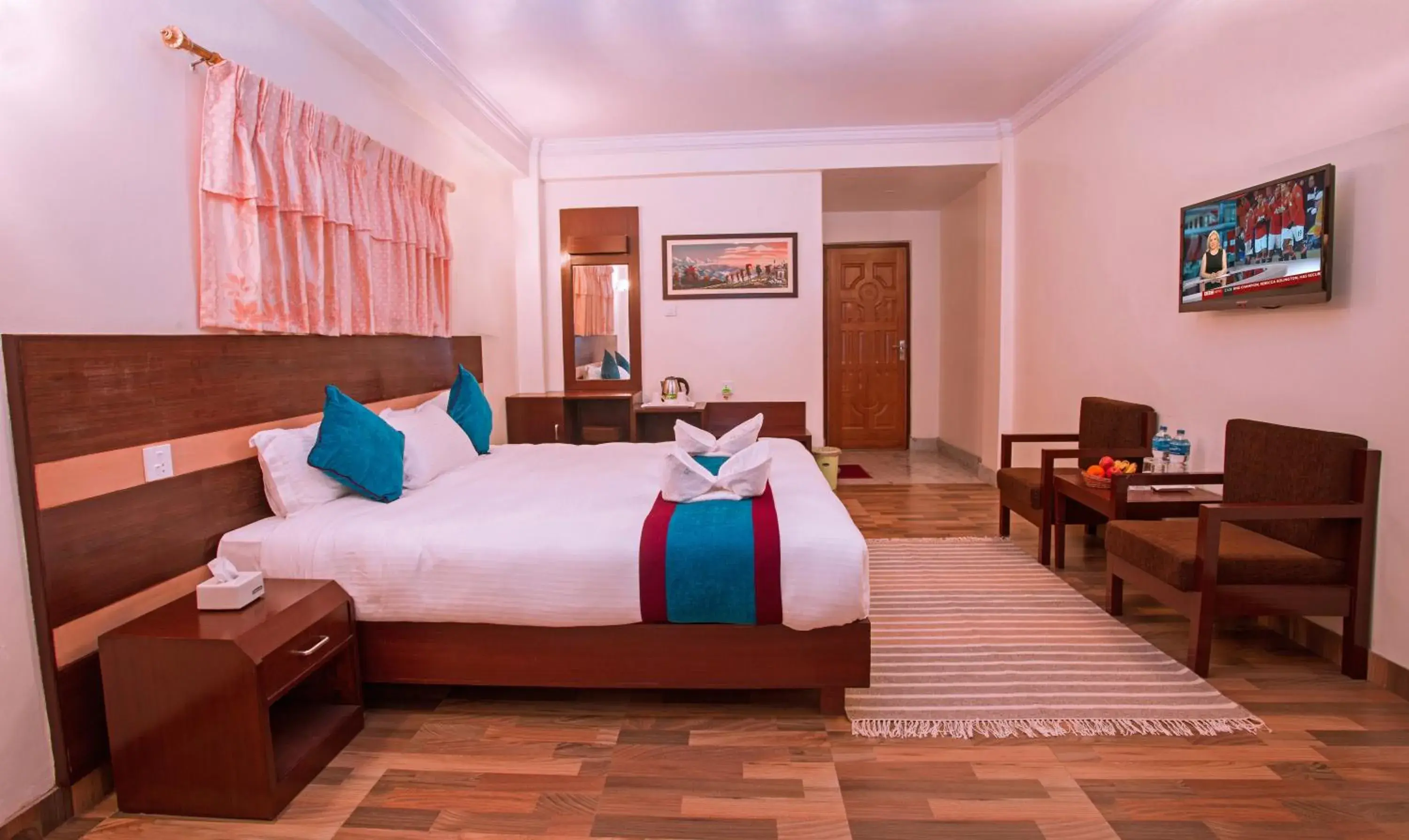 Deluxe King Room in Hotel Spring Deluxe King Room in Hotel Spring