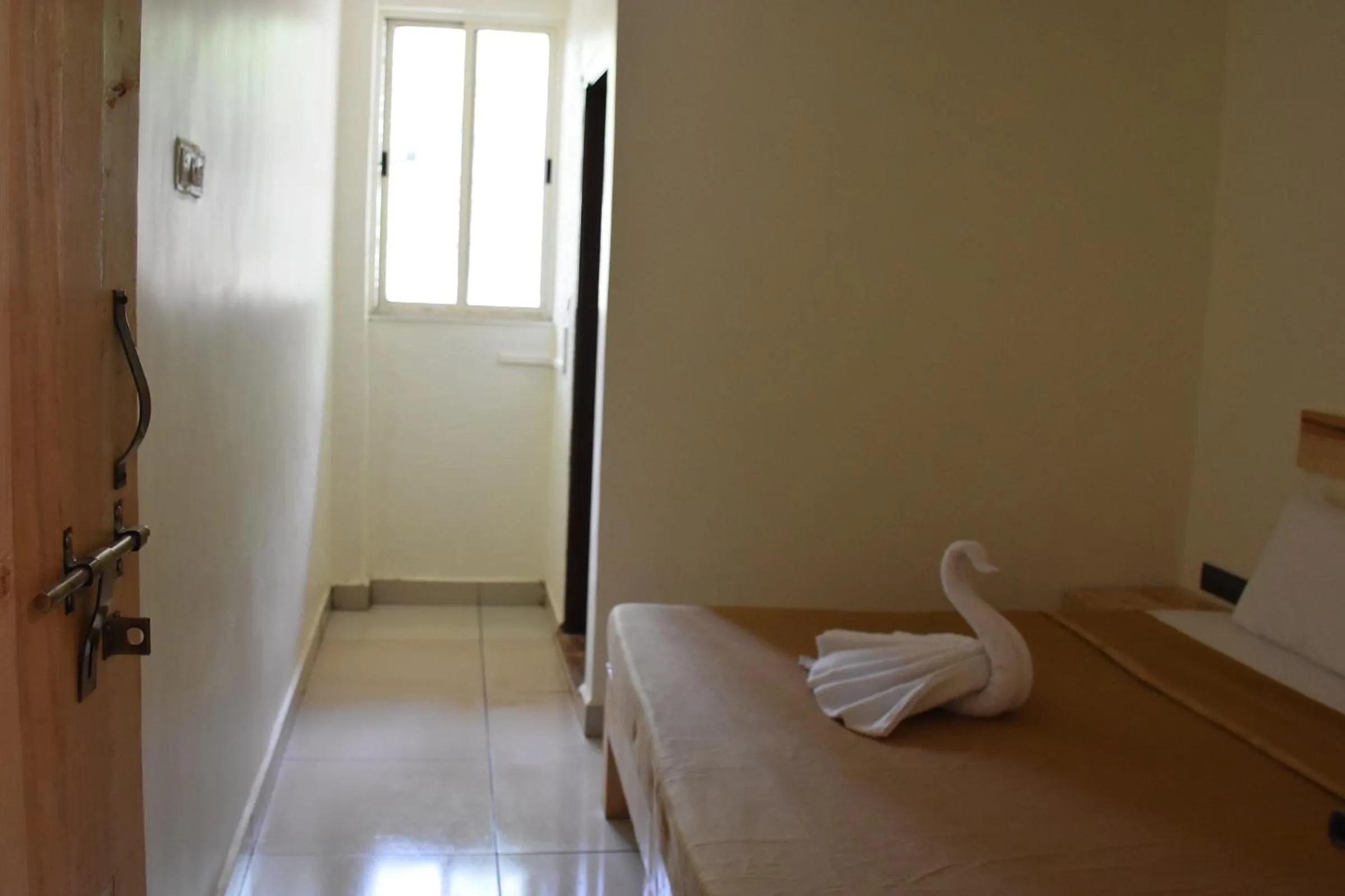 Photo of the whole room, Bed in Riverside Inn