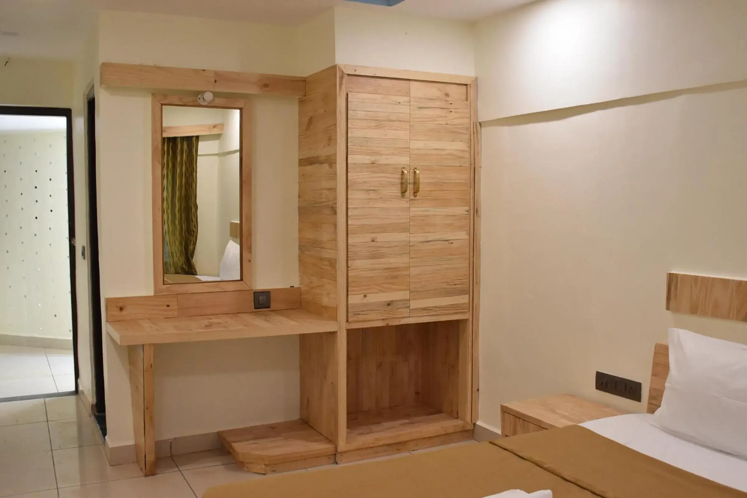 Photo of the whole room in Riverside Inn Photo of the whole room in Riverside Inn