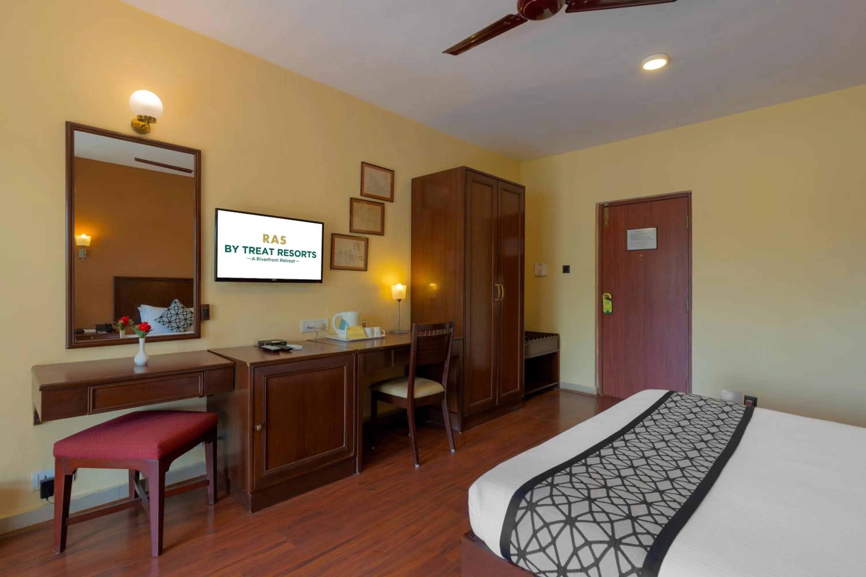 Photo of the whole room, Bed in Ras Resort By Treat Silvassa