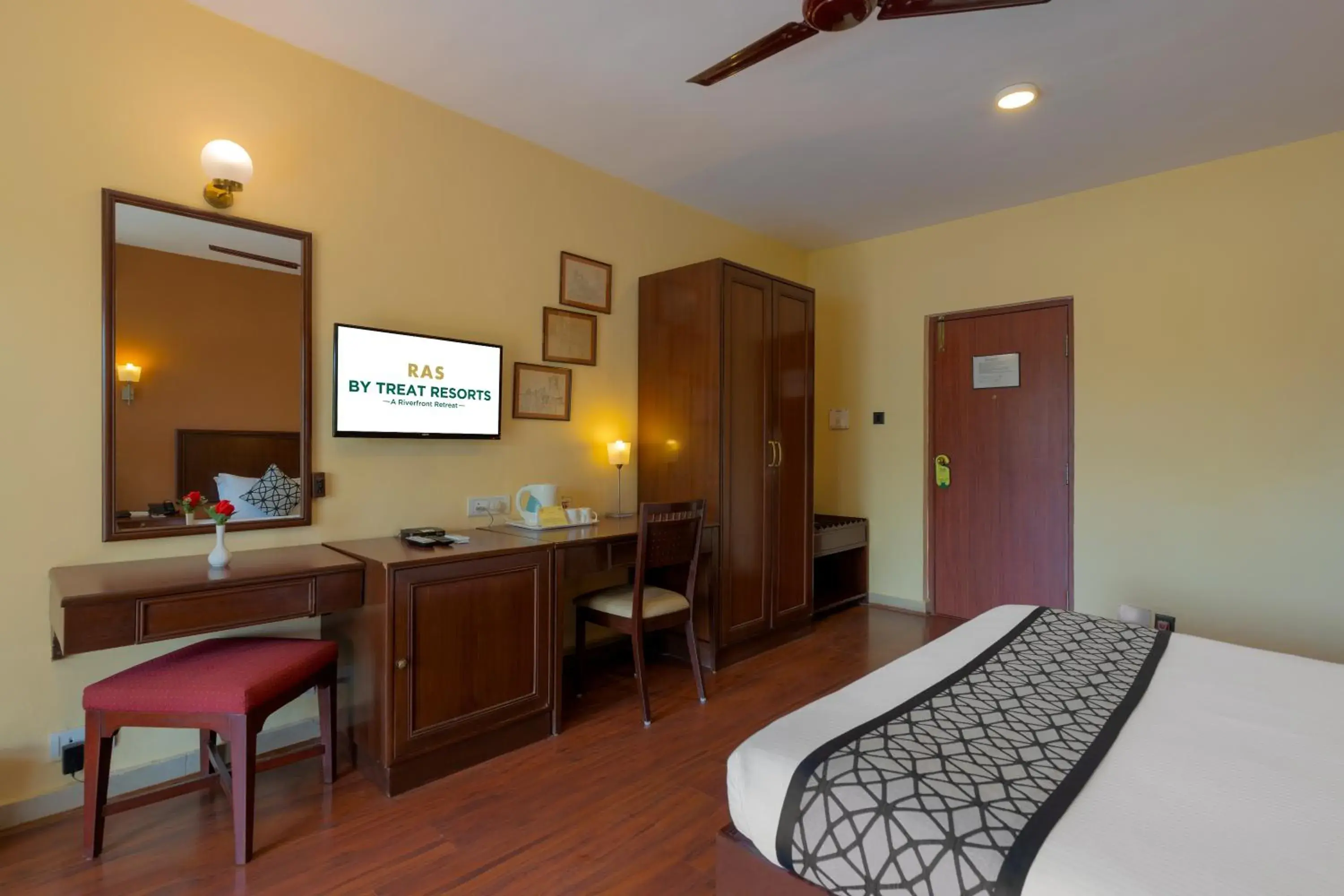 Executive Room - single occupancy in Ras Resort By Treat Silvassa Executive Room - single occupancy in Ras Resort By Treat Silvassa