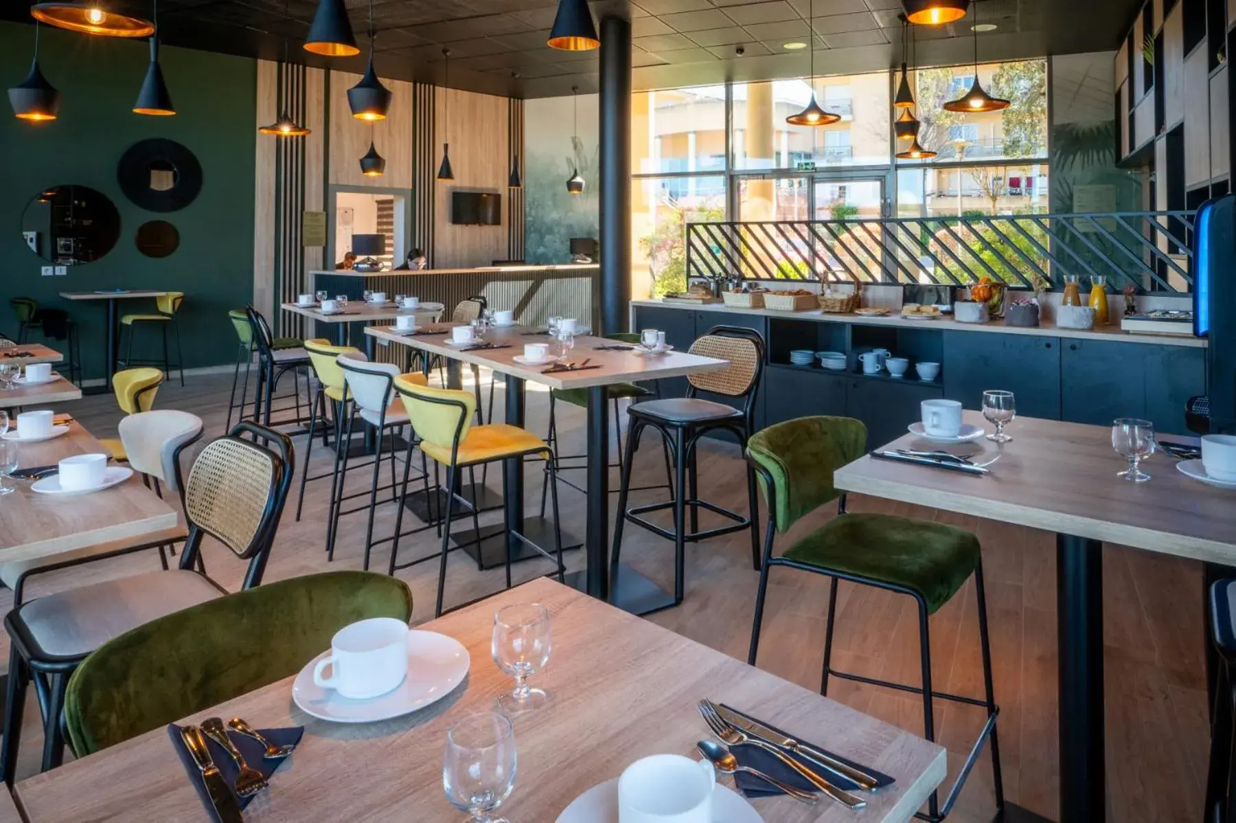 Lobby or reception in Nemea Appart Hotel Green Side Biot Sophia Antipolis Lobby or reception in Nemea Appart Hotel Green Side Biot Sophia Antipolis