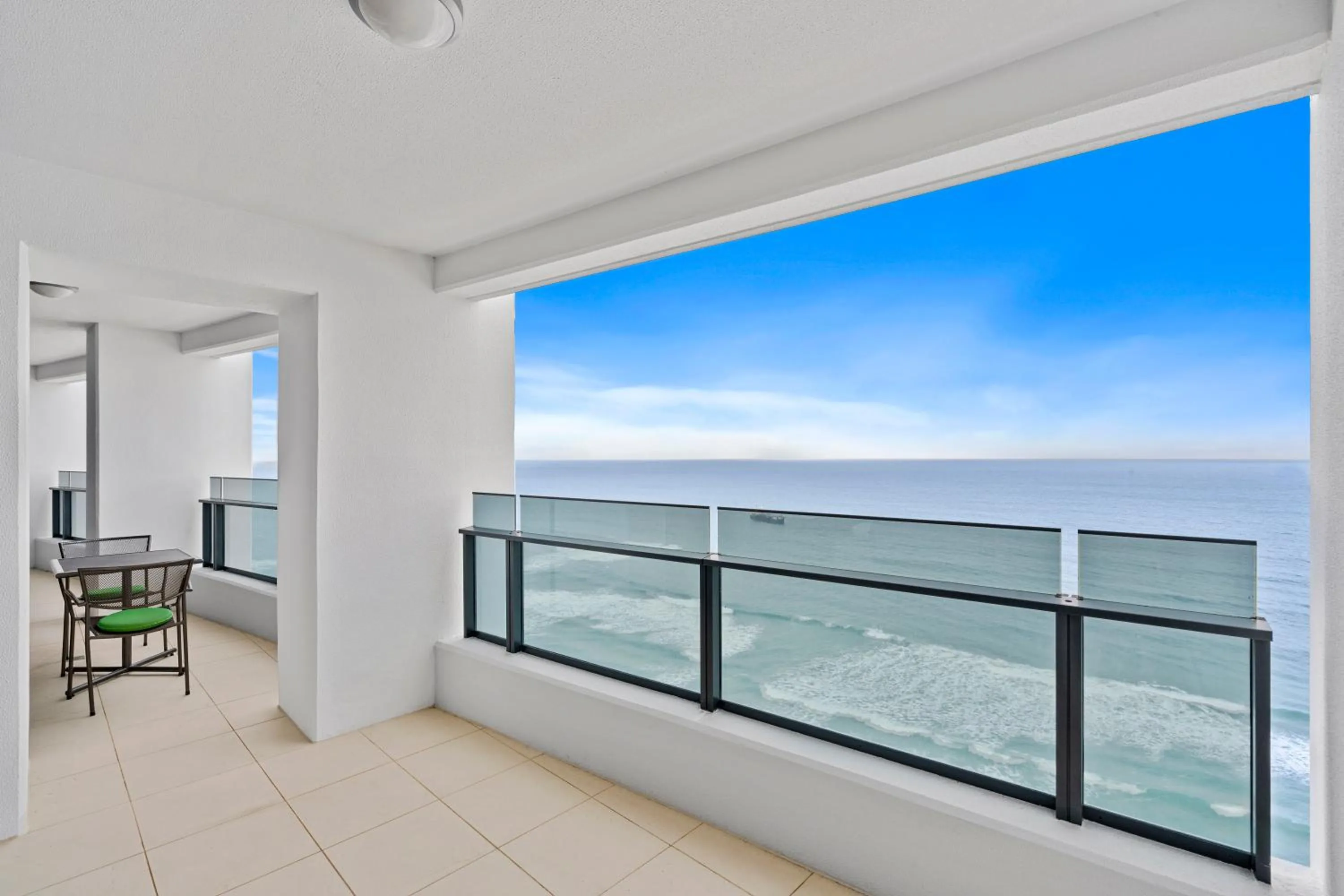 Balcony/Terrace in Soul on the Esplanade - HR Surfers Paradise