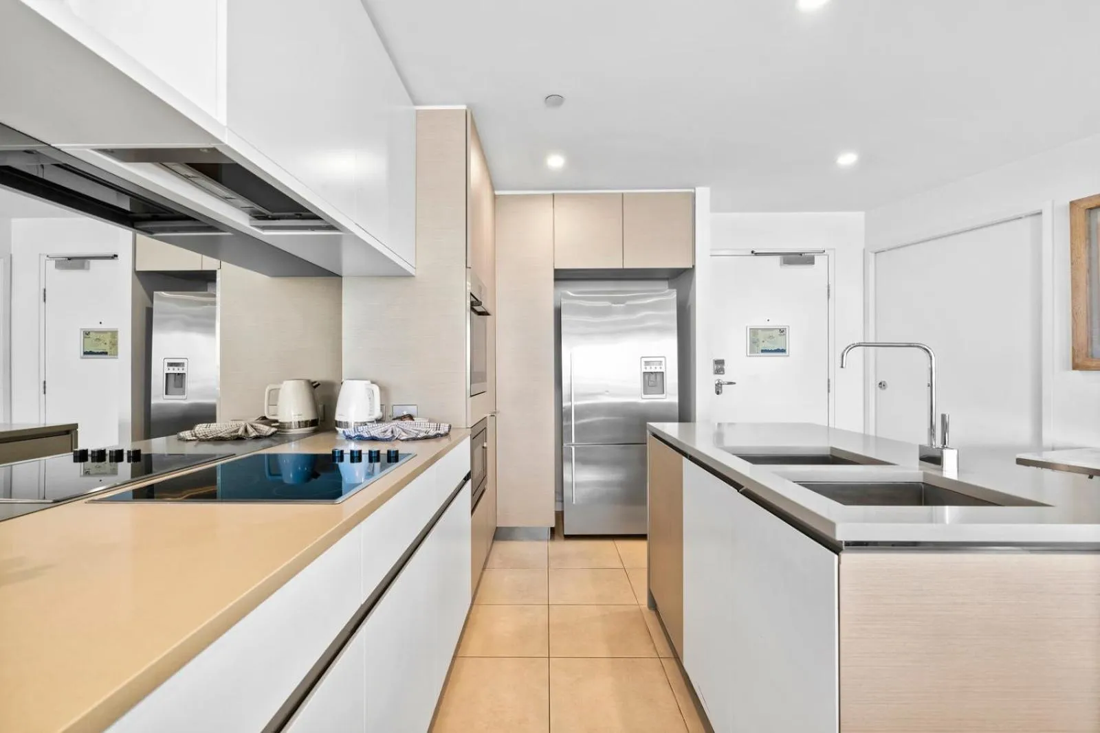 Kitchen or kitchenette in Soul on the Esplanade - HR Surfers Paradise