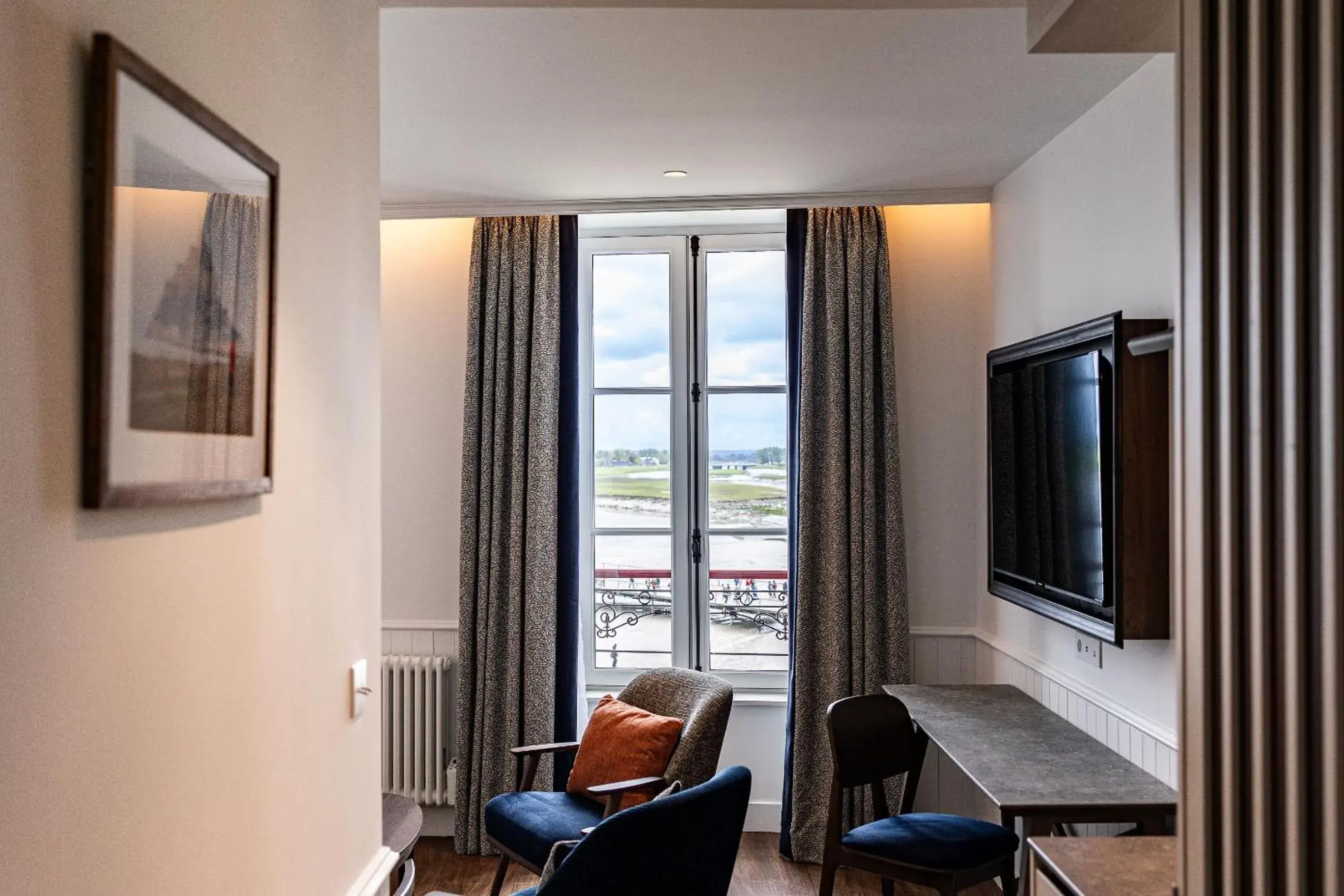 Suite - Historical Inn in La Mère Poulard Suite - Historical Inn in La Mère Poulard