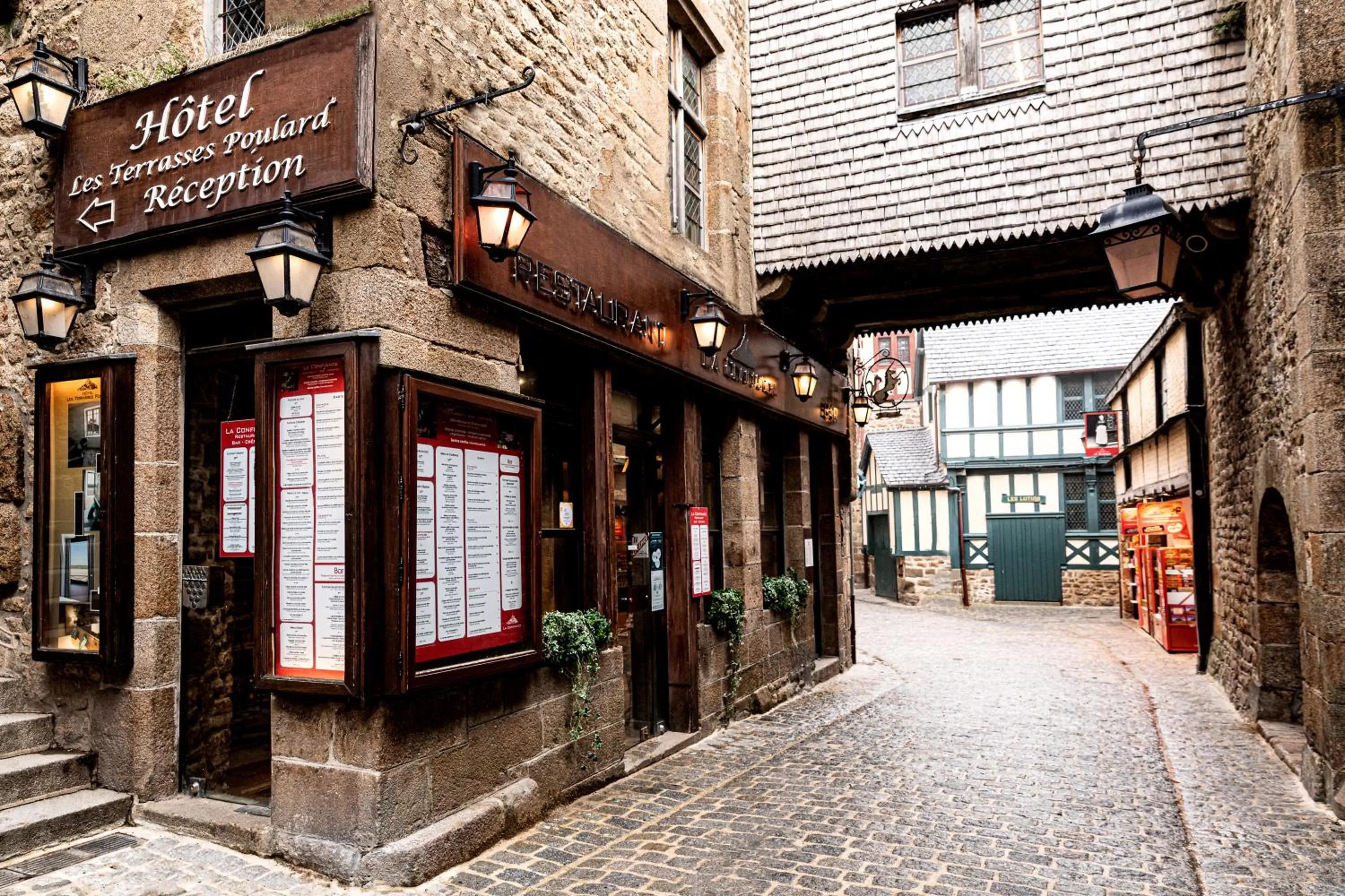 Property building in Les Terrasses Poulard