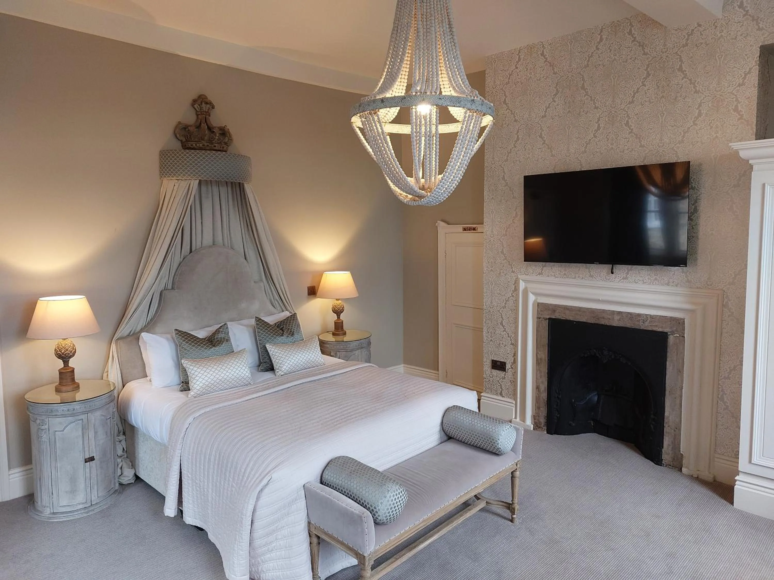 Bed in Manor House Hotel