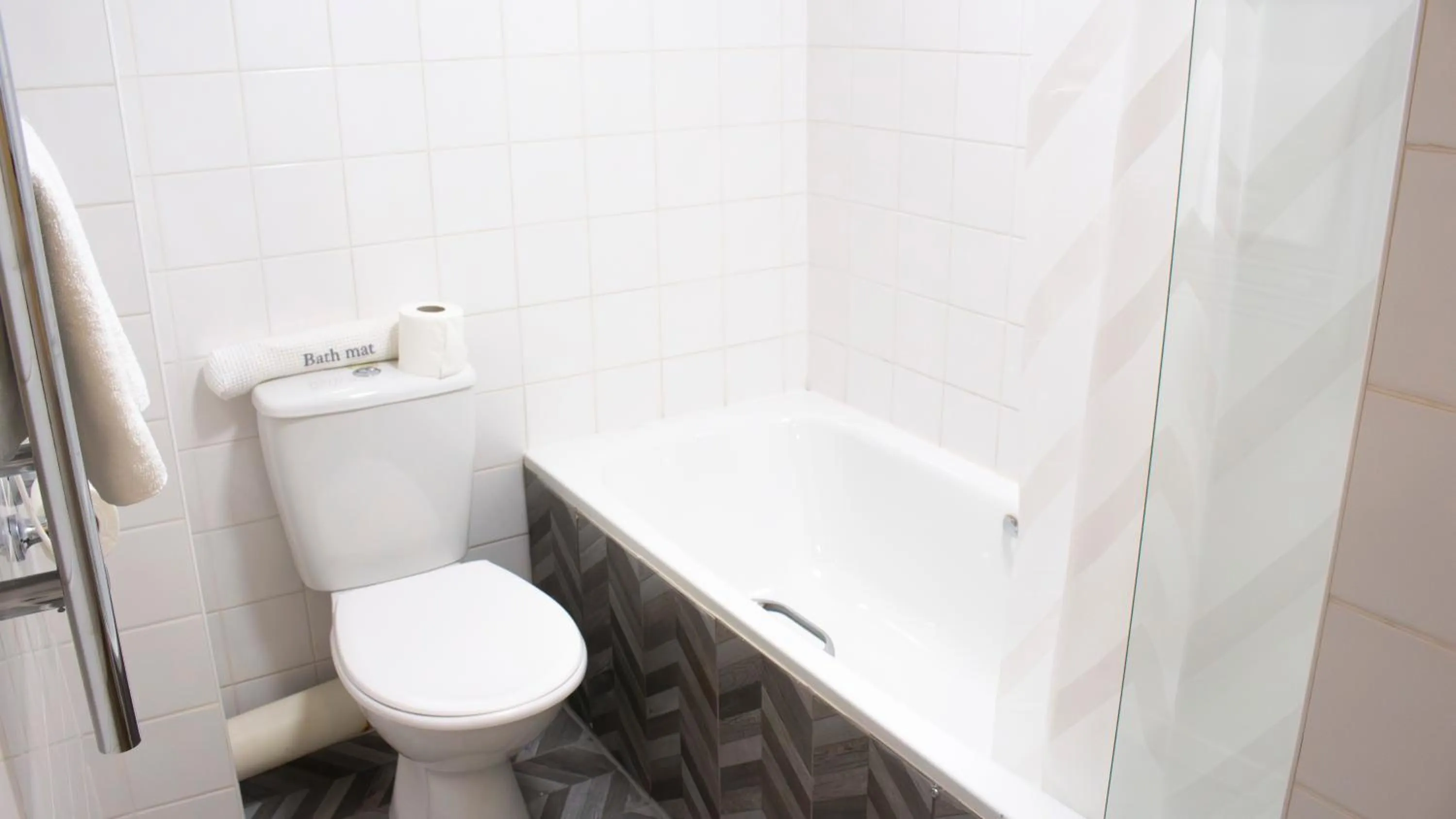 Bathroom in Manor House Hotel