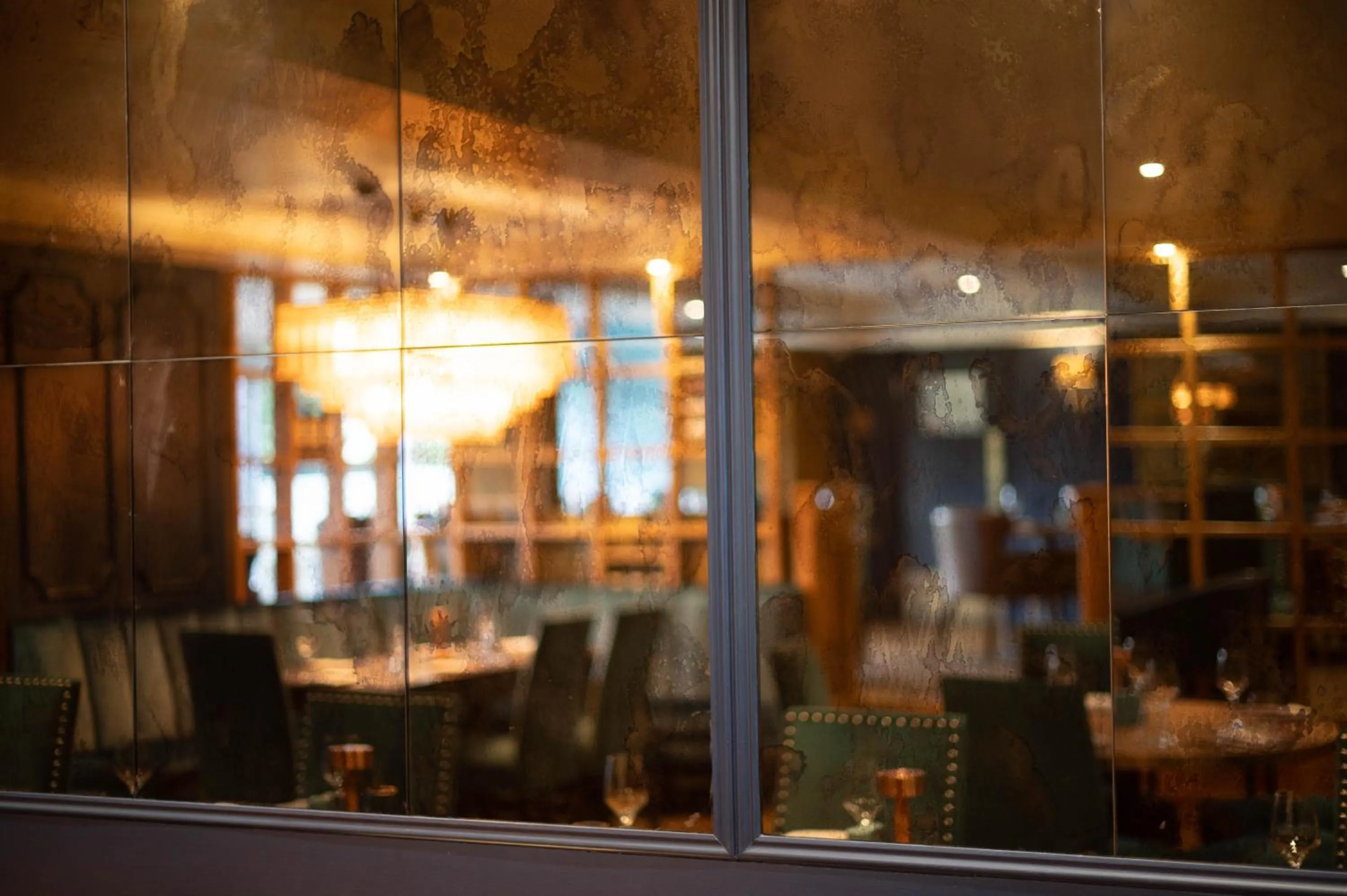 Restaurant/places to eat in Manor House Hotel