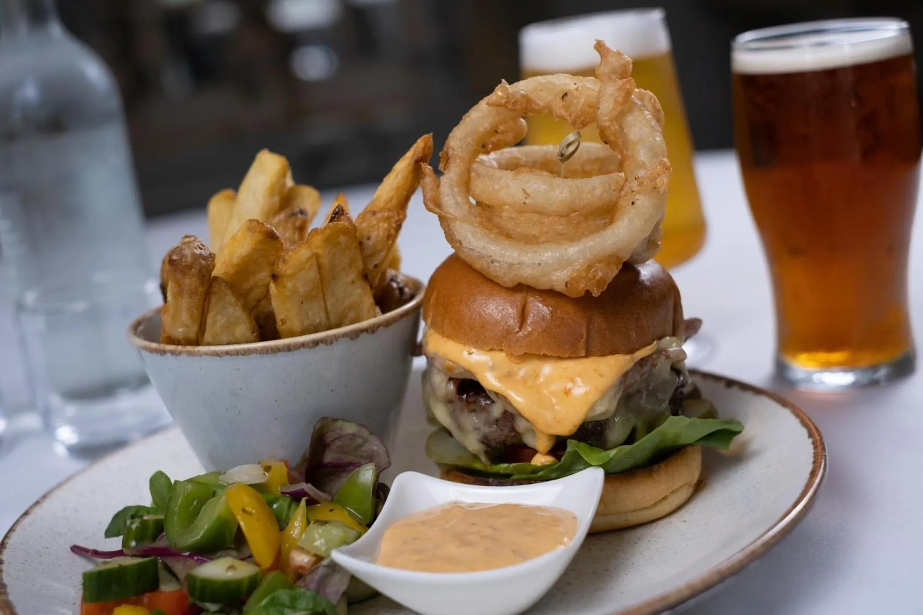 Food and drinks in Manor House Hotel