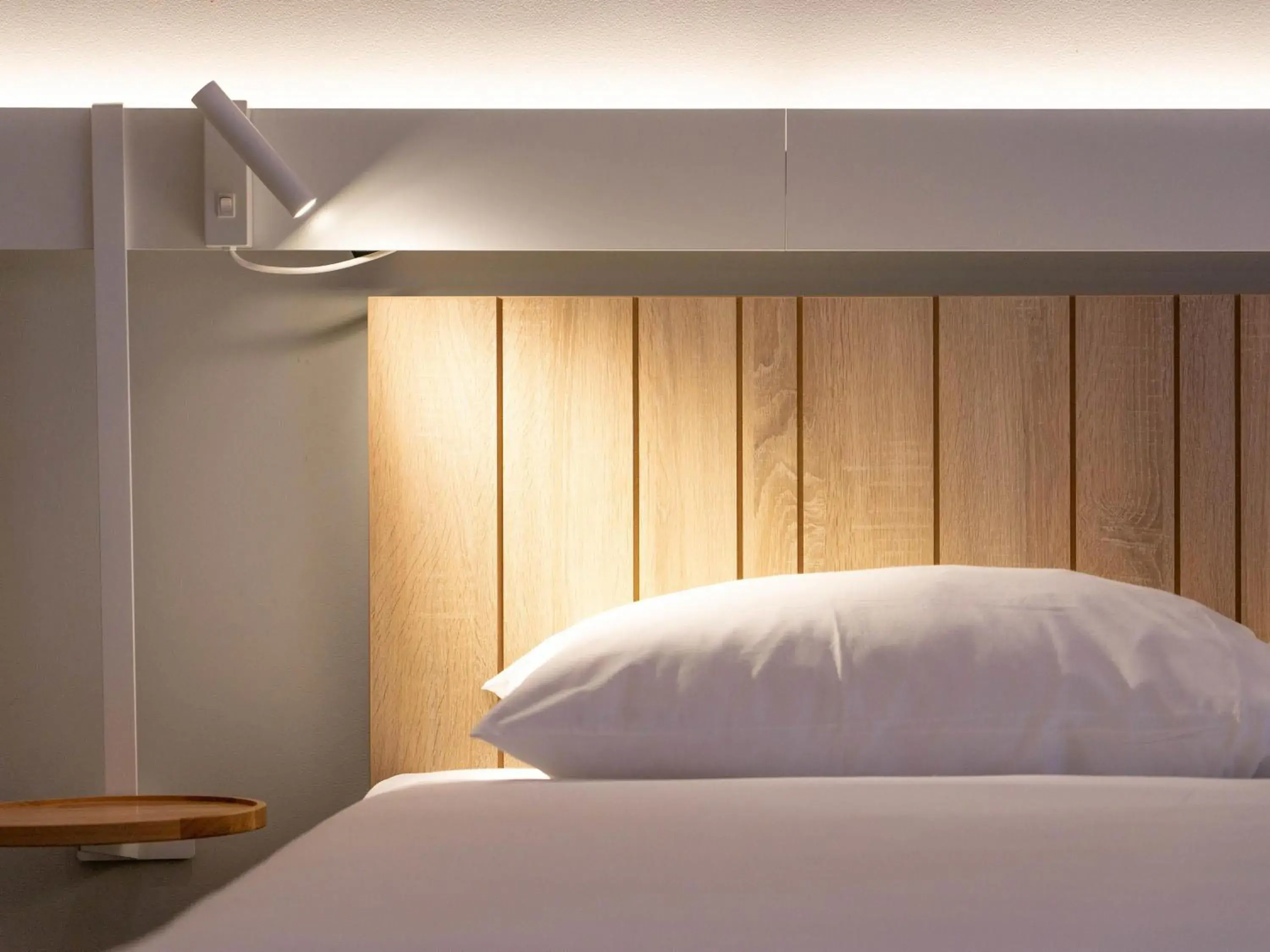 Bedroom, Bed in Ibis Annecy - Cran-Gevrier Bedroom, Bed in Ibis Annecy - Cran-Gevrier