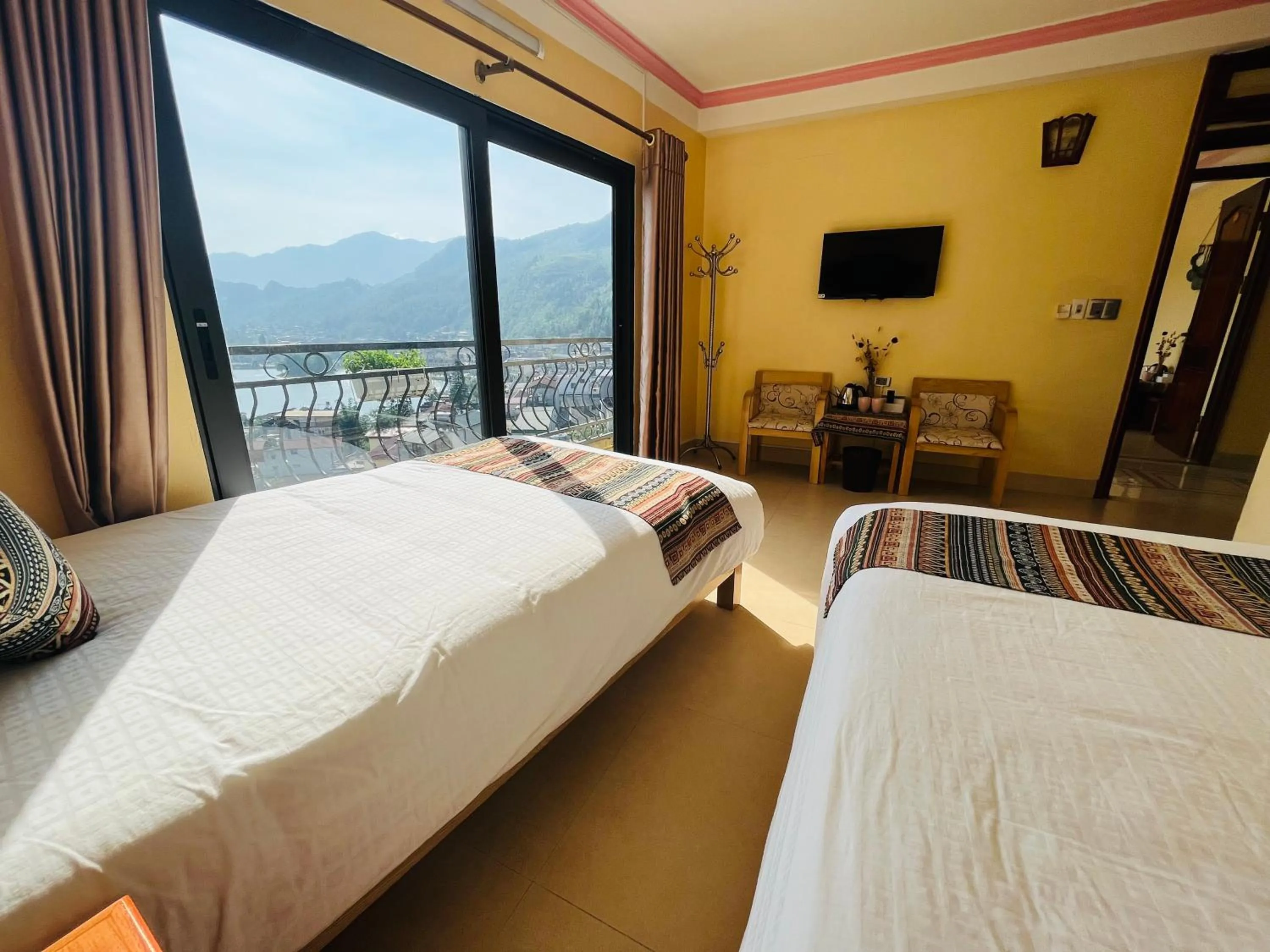 Bed in Sapa Paramount Hotel