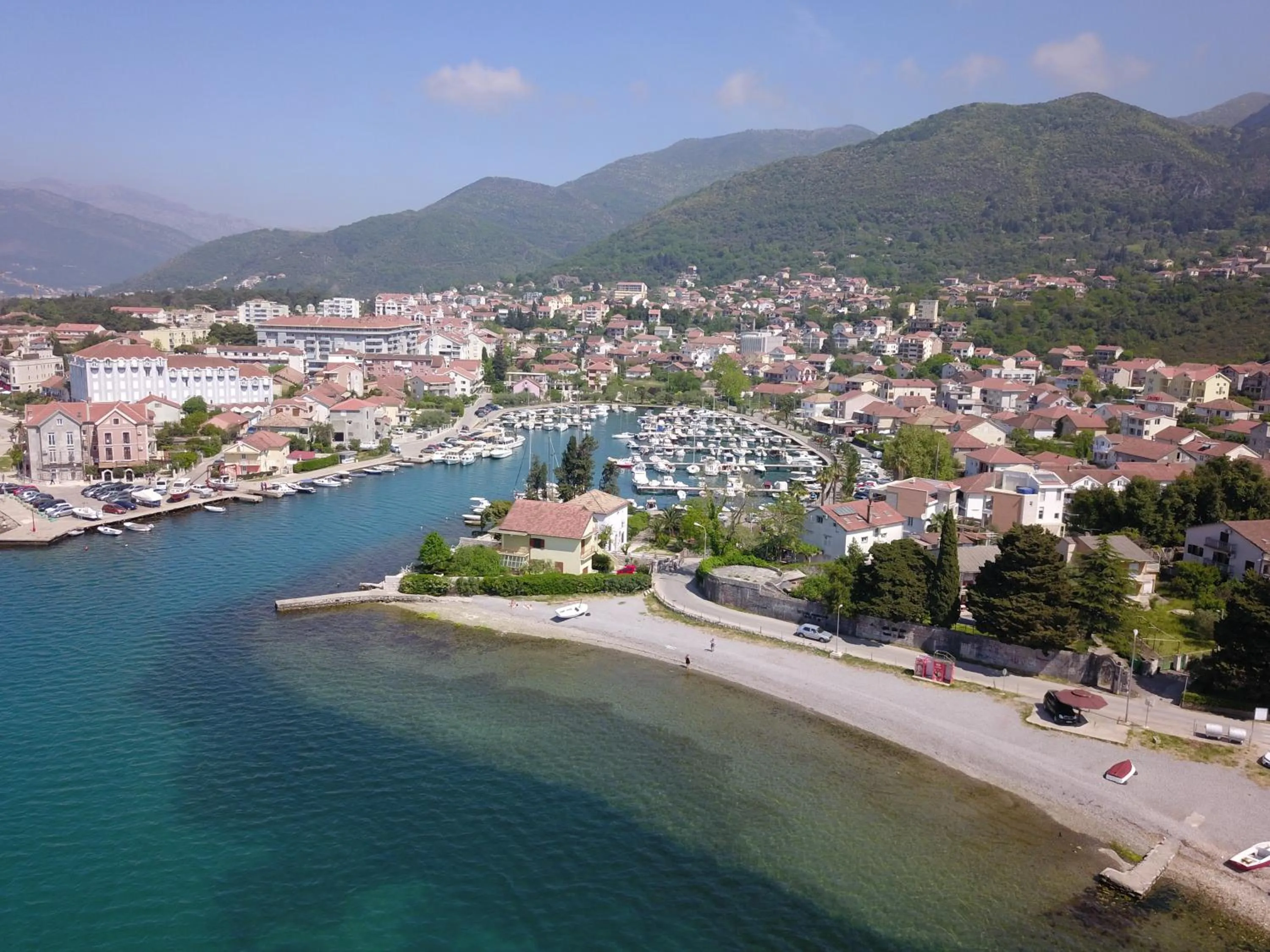 Neighbourhood in Villa Royal Apartments