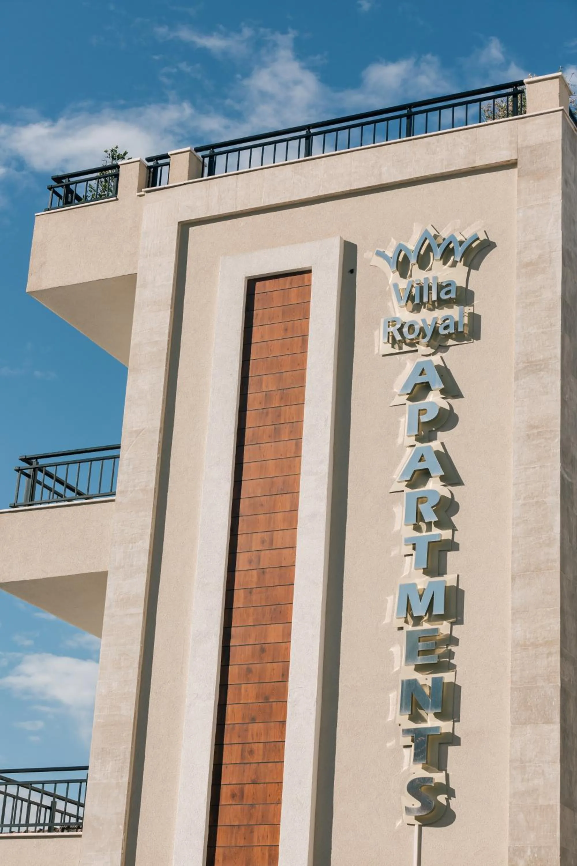 Property building in Villa Royal Apartments