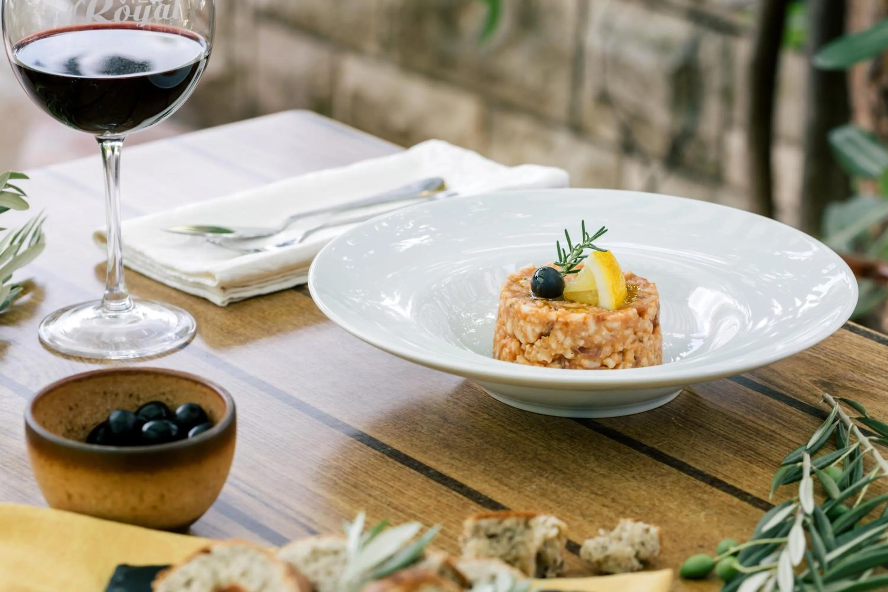 Lunch in Villa Royal Apartments