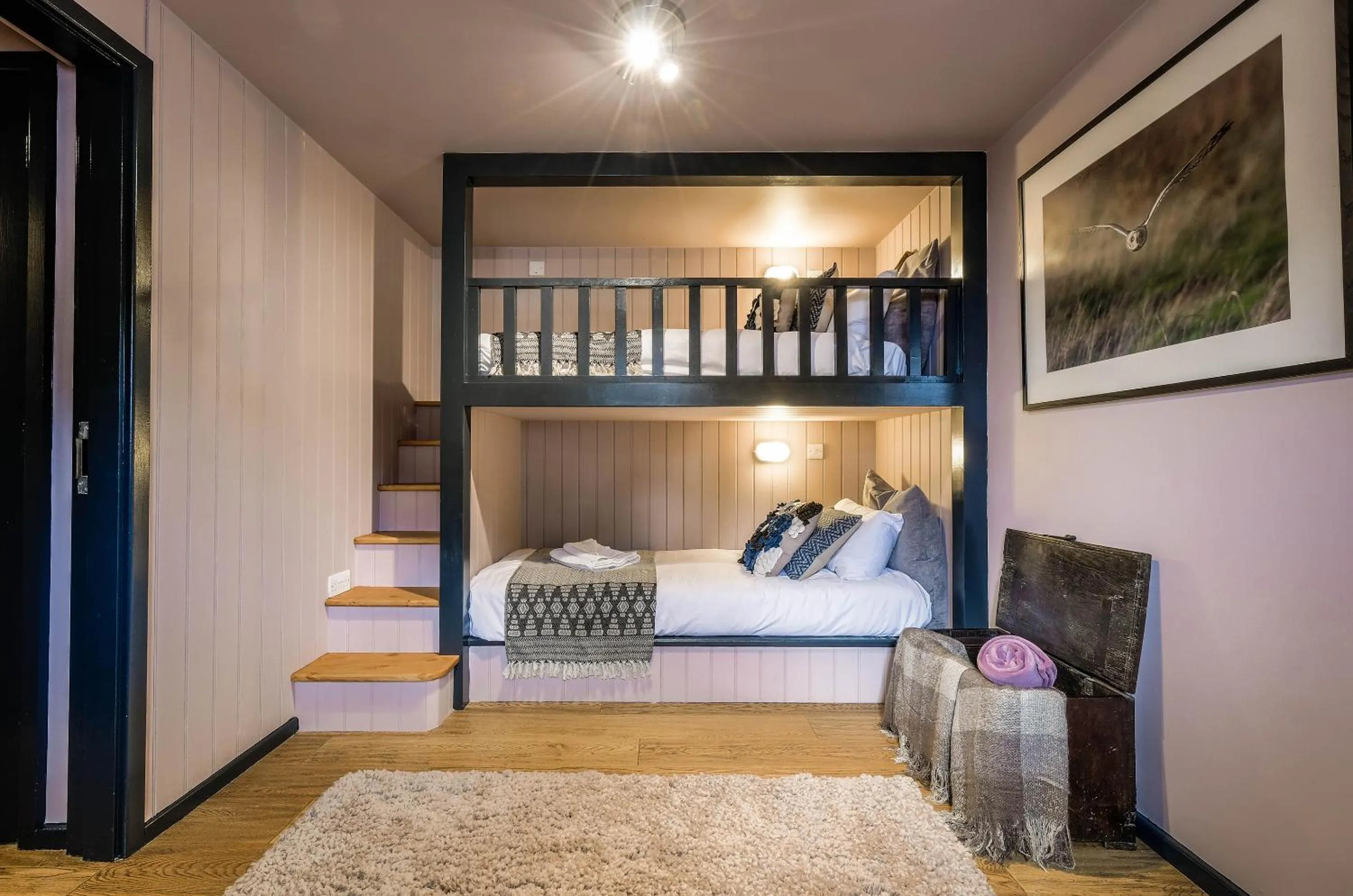 bunk bed, Bed in The Westleton Crown