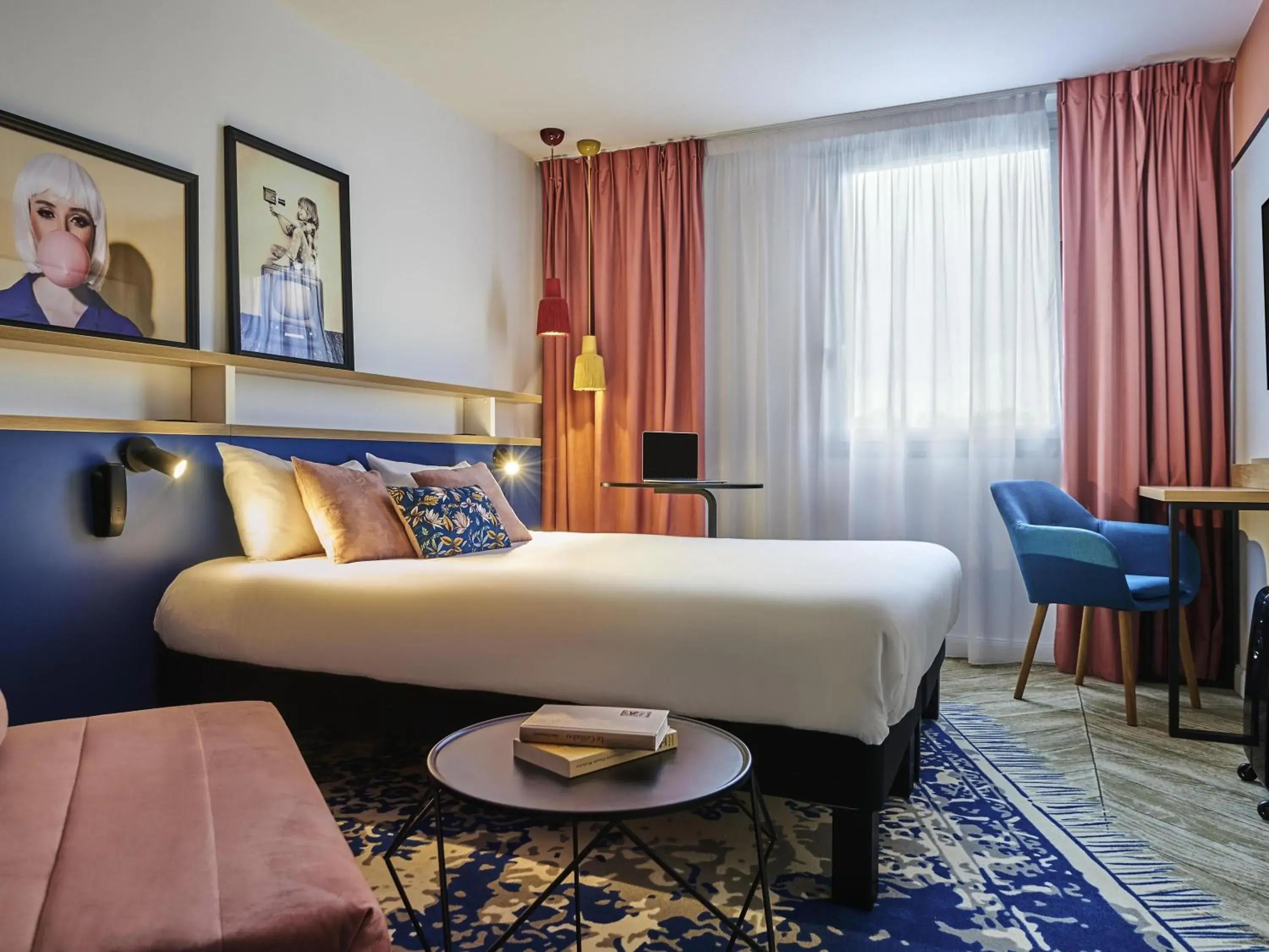 Property building, Bed in Ibis Styles Paris Gennevilliers Property building, Bed in Ibis Styles Paris Gennevilliers