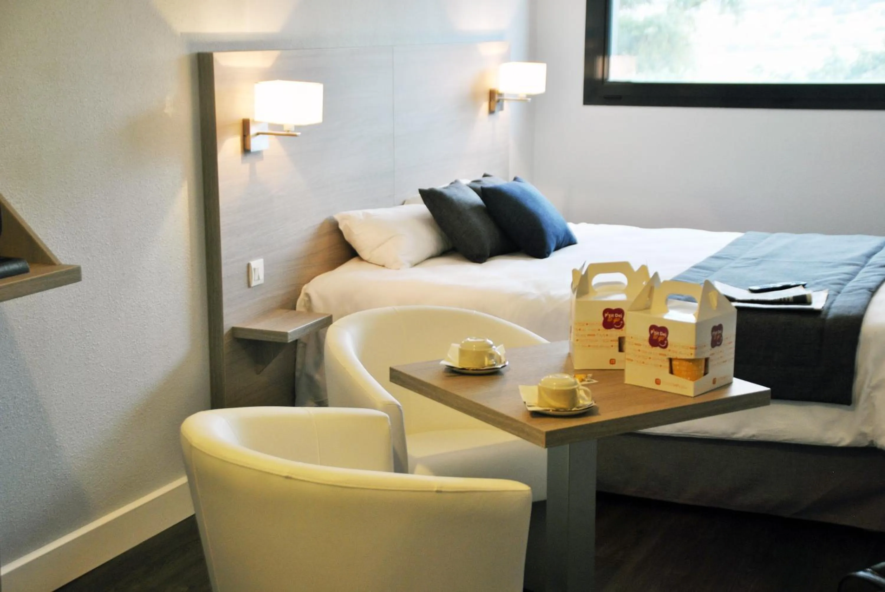 Bed in The Originals Access, Hôtel Millau Sud