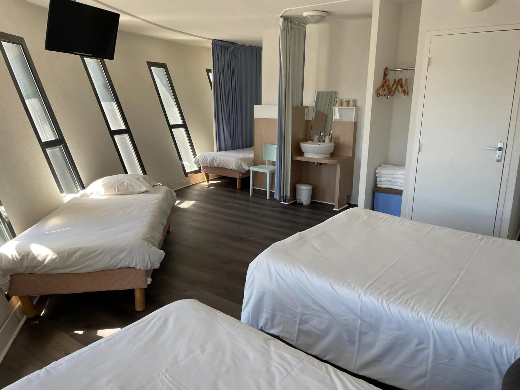 Bed in The Originals Access, Hôtel Millau Sud