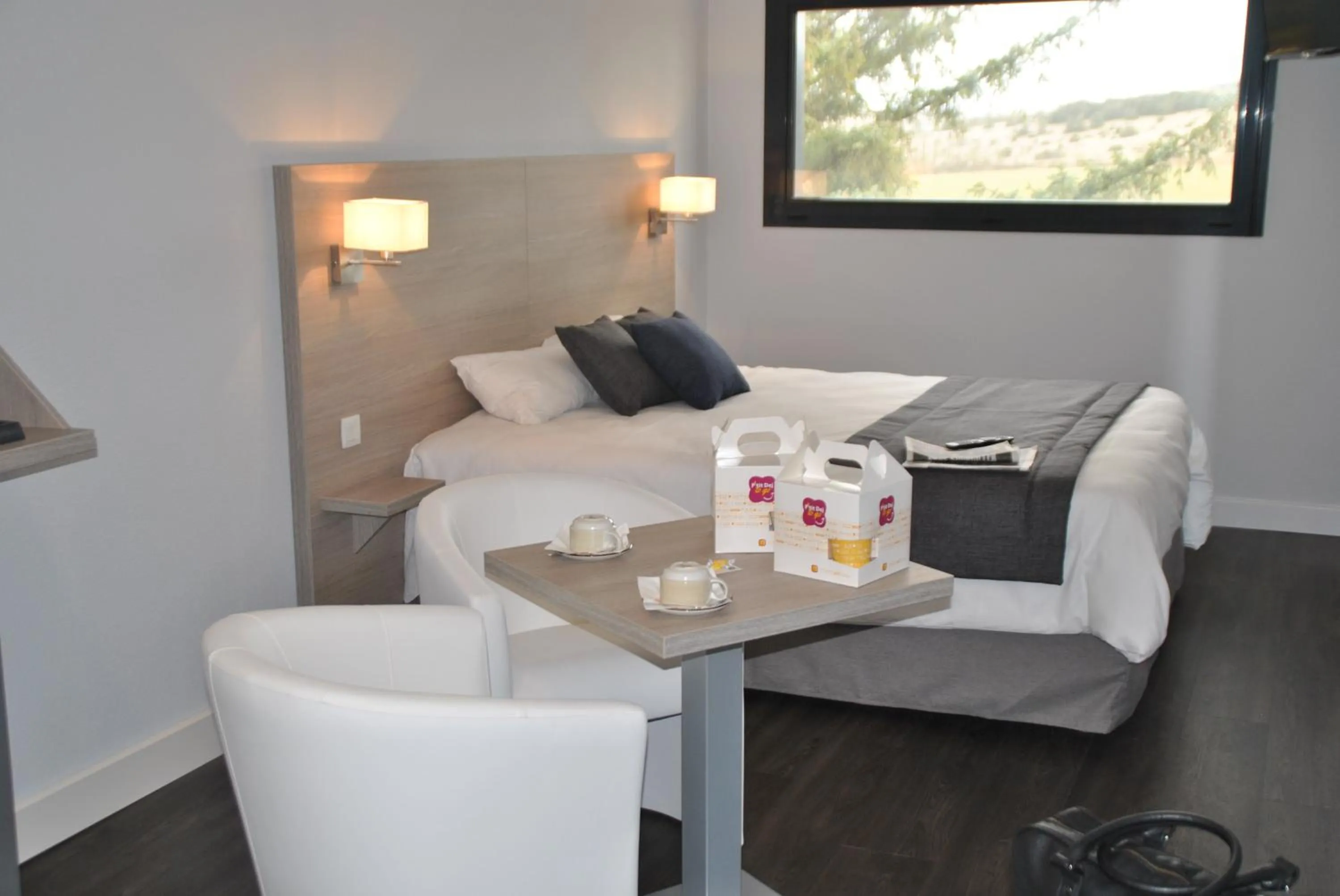 Bed in The Originals Access, Hôtel Millau Sud