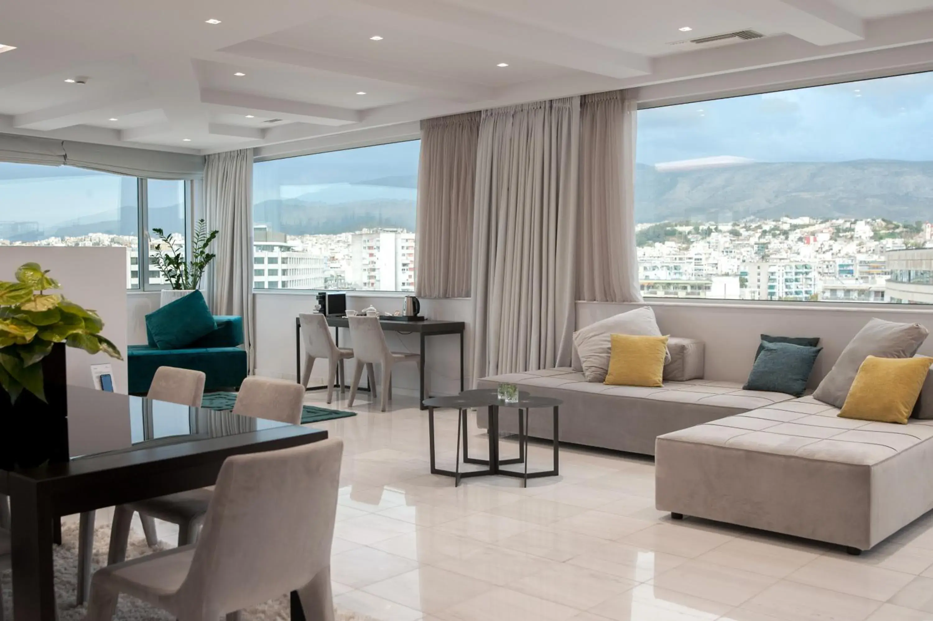 Living room in Athenaeum Grand Hotel Living room in Athenaeum Grand Hotel