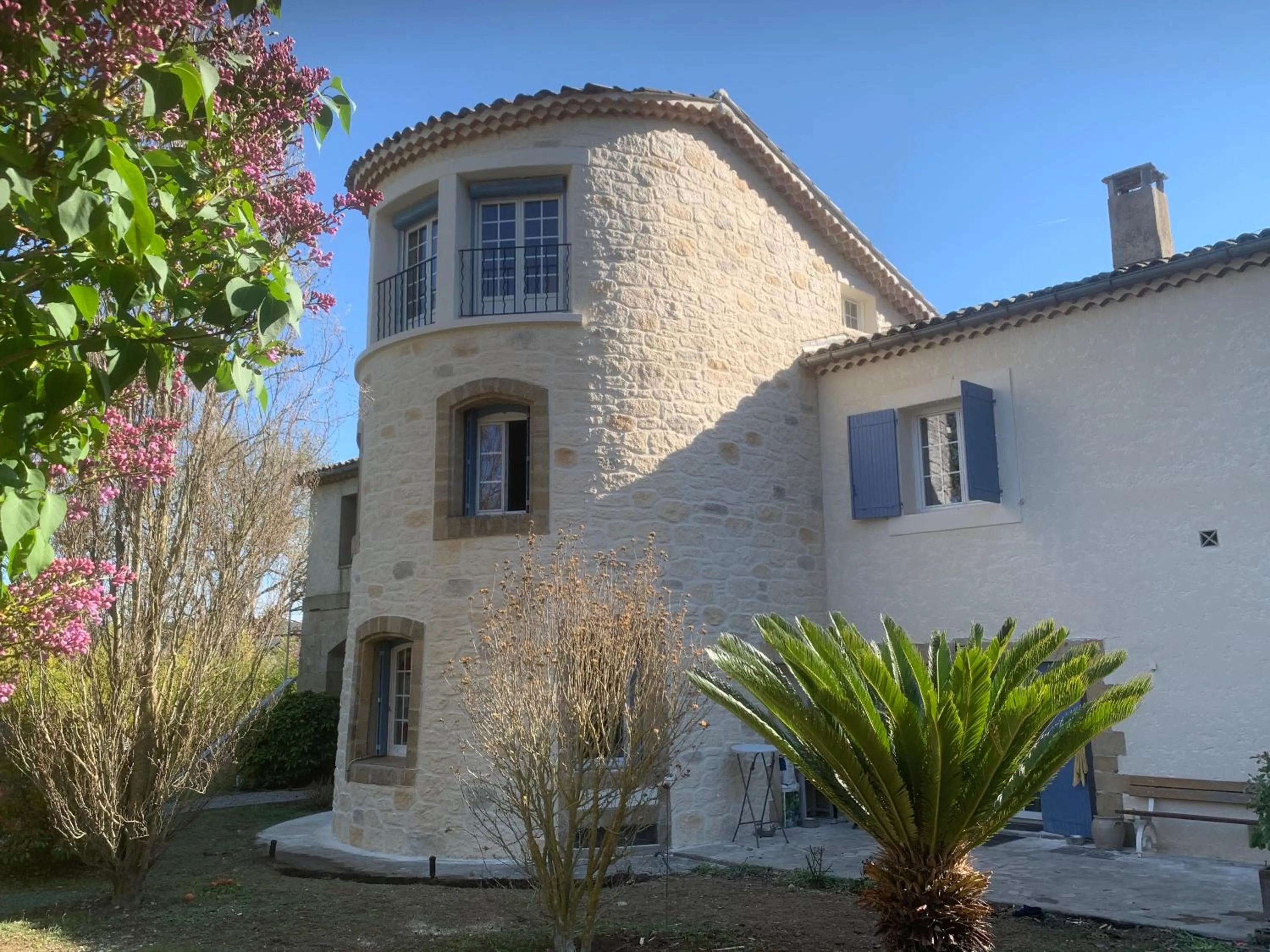 Property building in Bastide du Bonheur Saint Donat